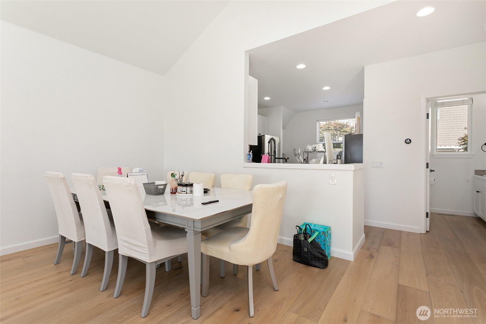 11012 Villa Rosa Lane Property Photo 4