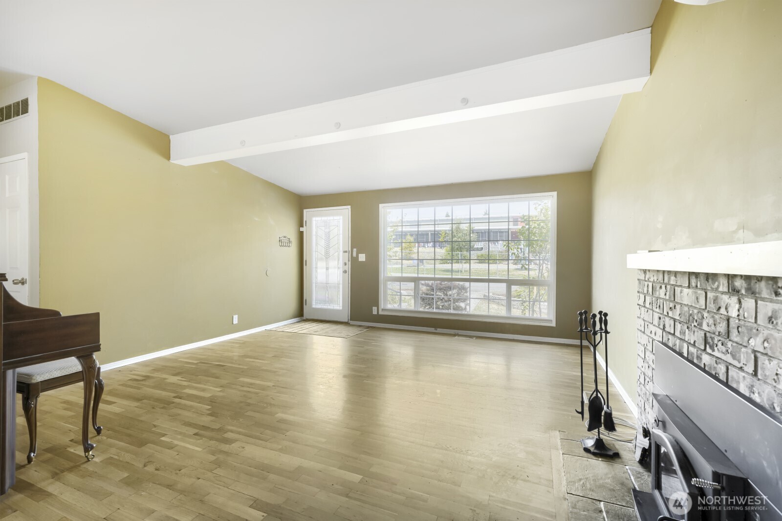 3707 Sw 105th Street Property Photo 5