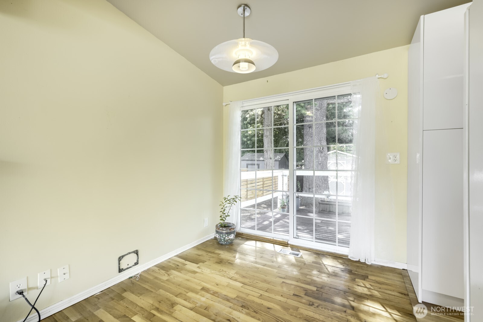 3707 Sw 105th Street Property Photo 6