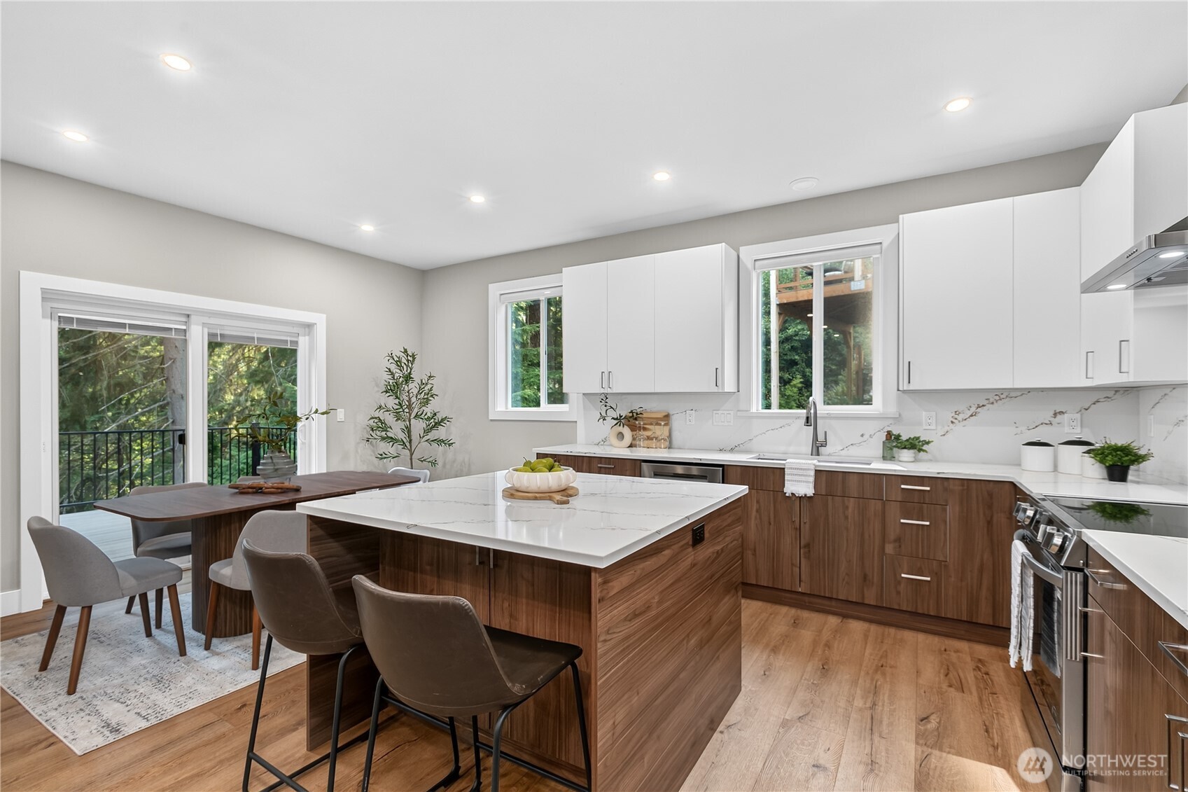 20 Sweetclover Circle Property Photo 9