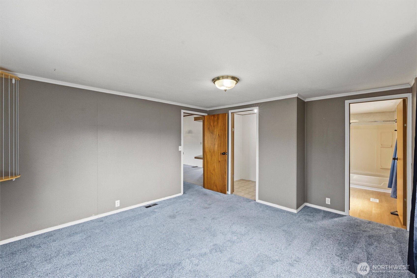 1810 N 33rd Place Property Photo 13