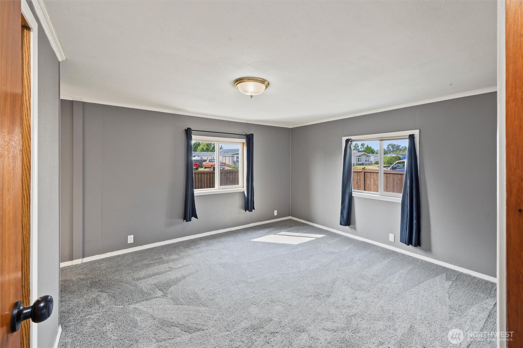 1810 N 33rd Place Property Photo 15