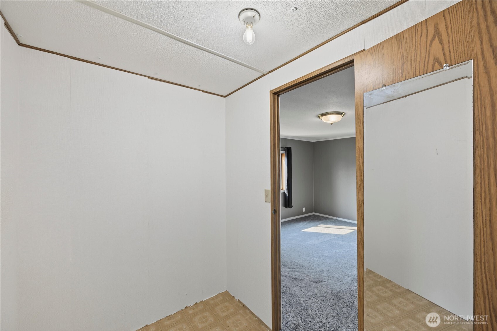 1810 N 33rd Place Property Photo 19