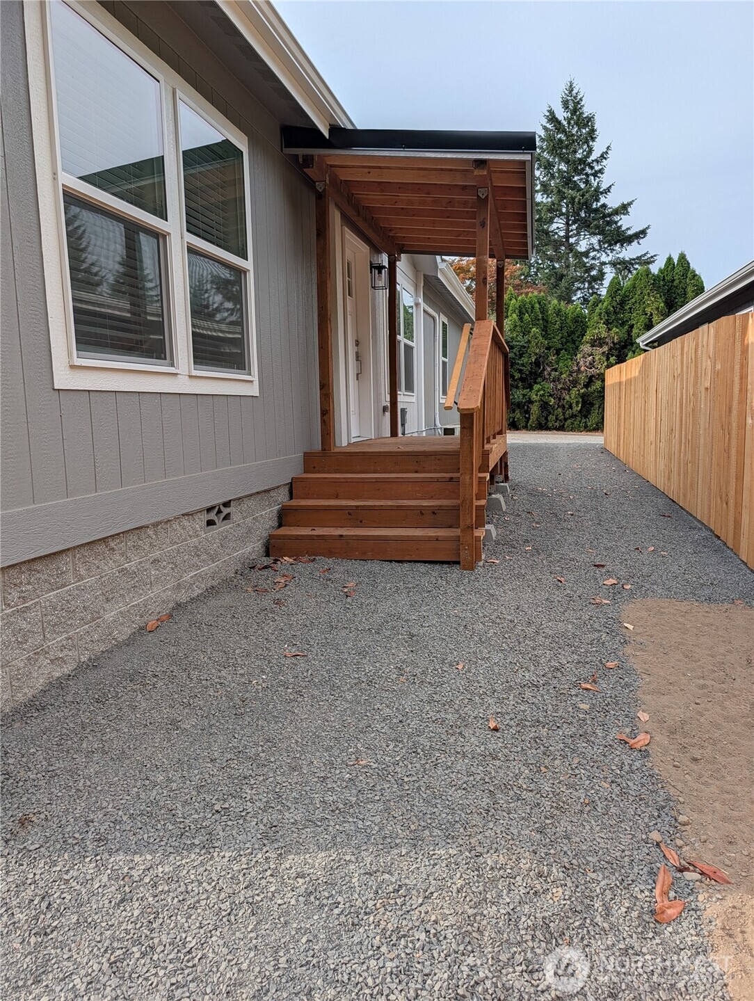 509 Nw Fir Property Photo 8