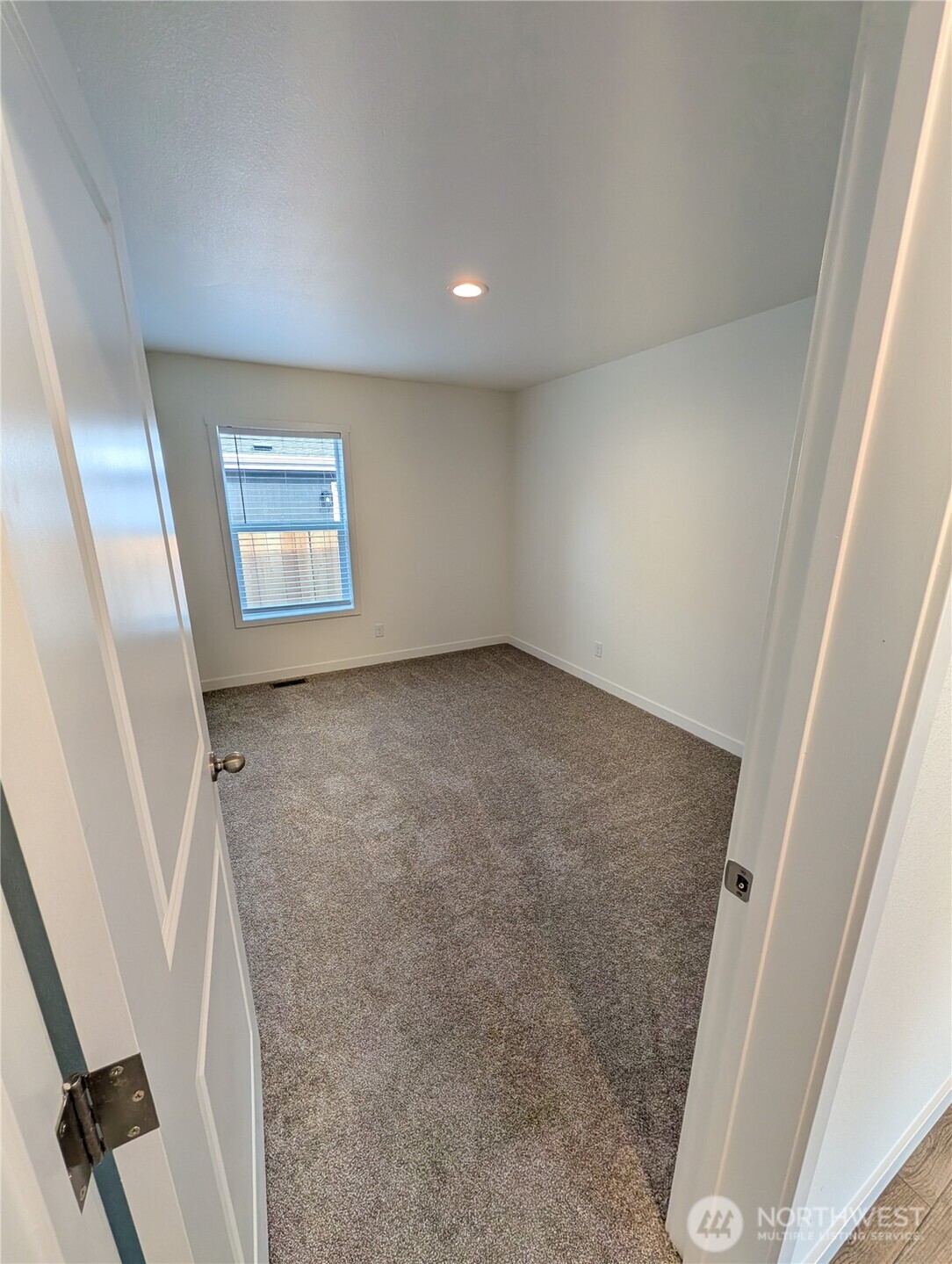509 Nw Fir Property Photo 12