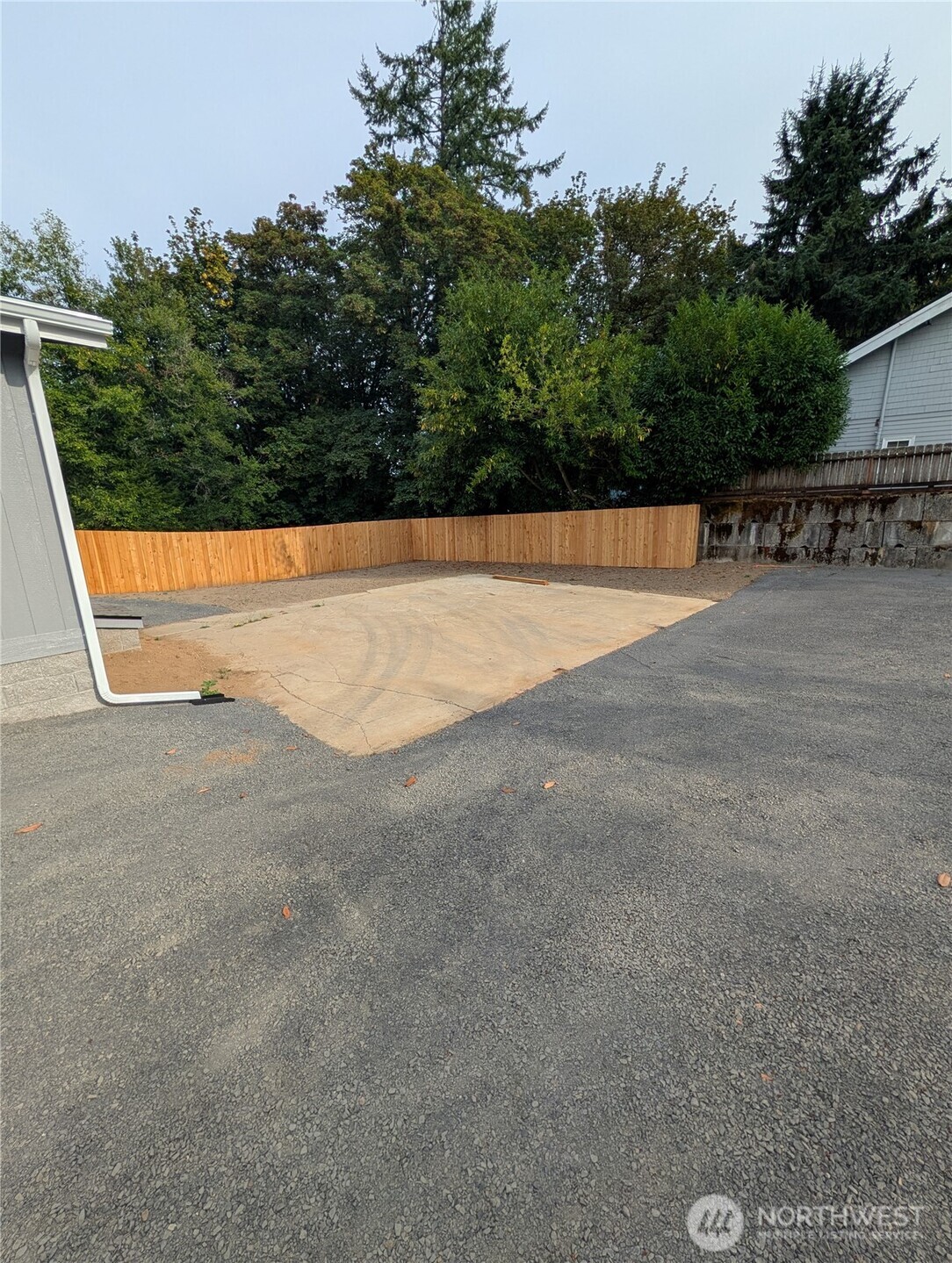 509 Nw Fir Property Photo 18