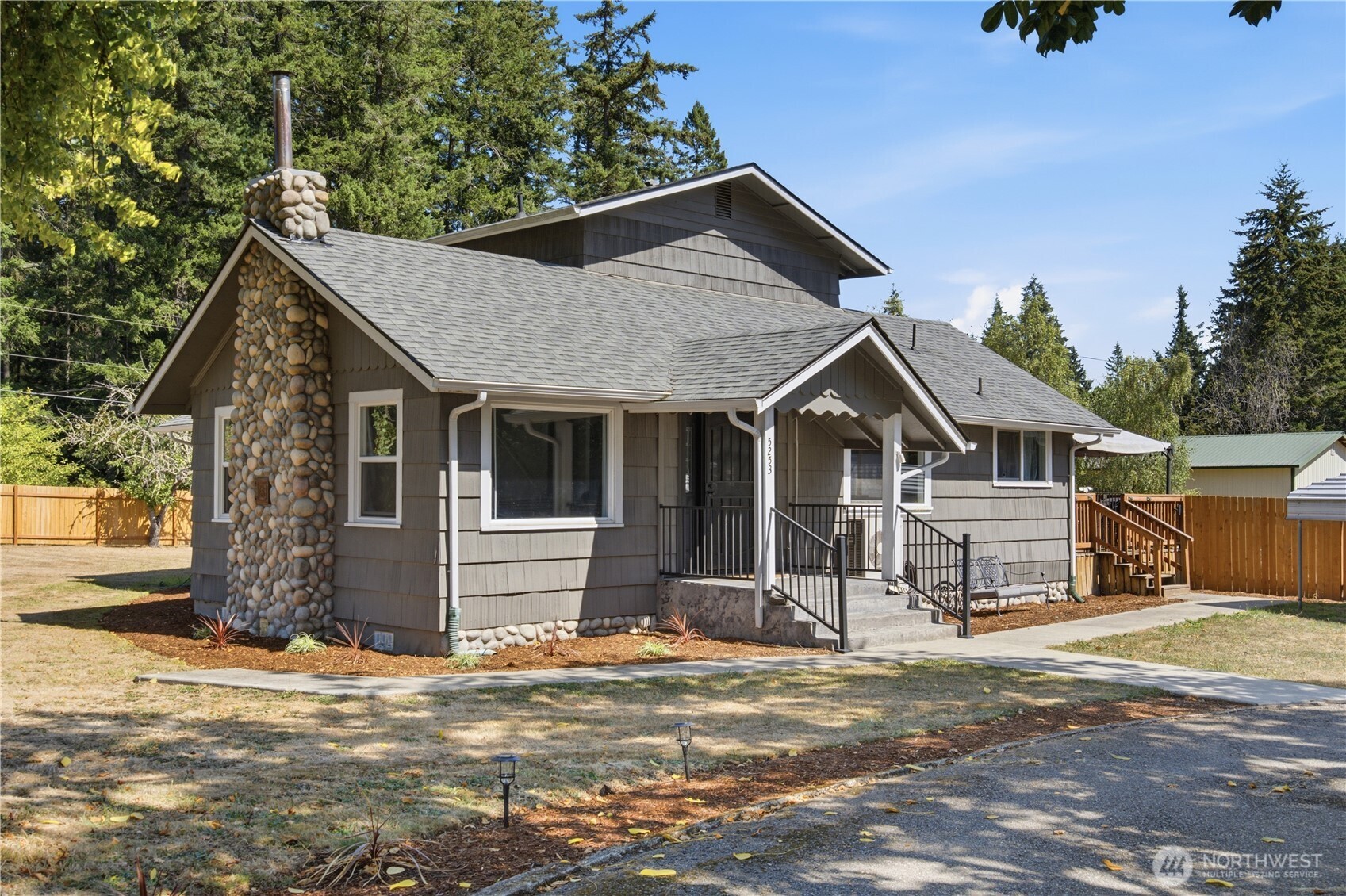 5253 Banner Road Property Photo 1