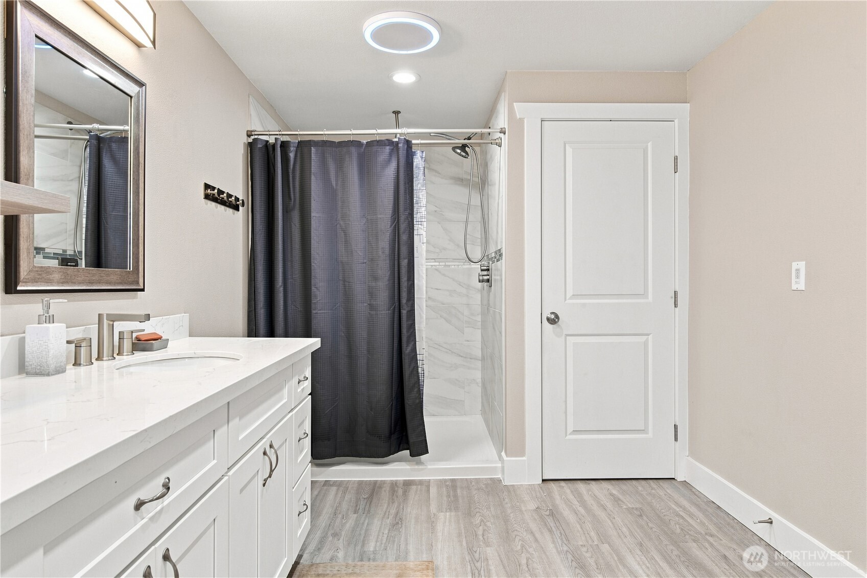 5253 Banner Road Property Photo 19