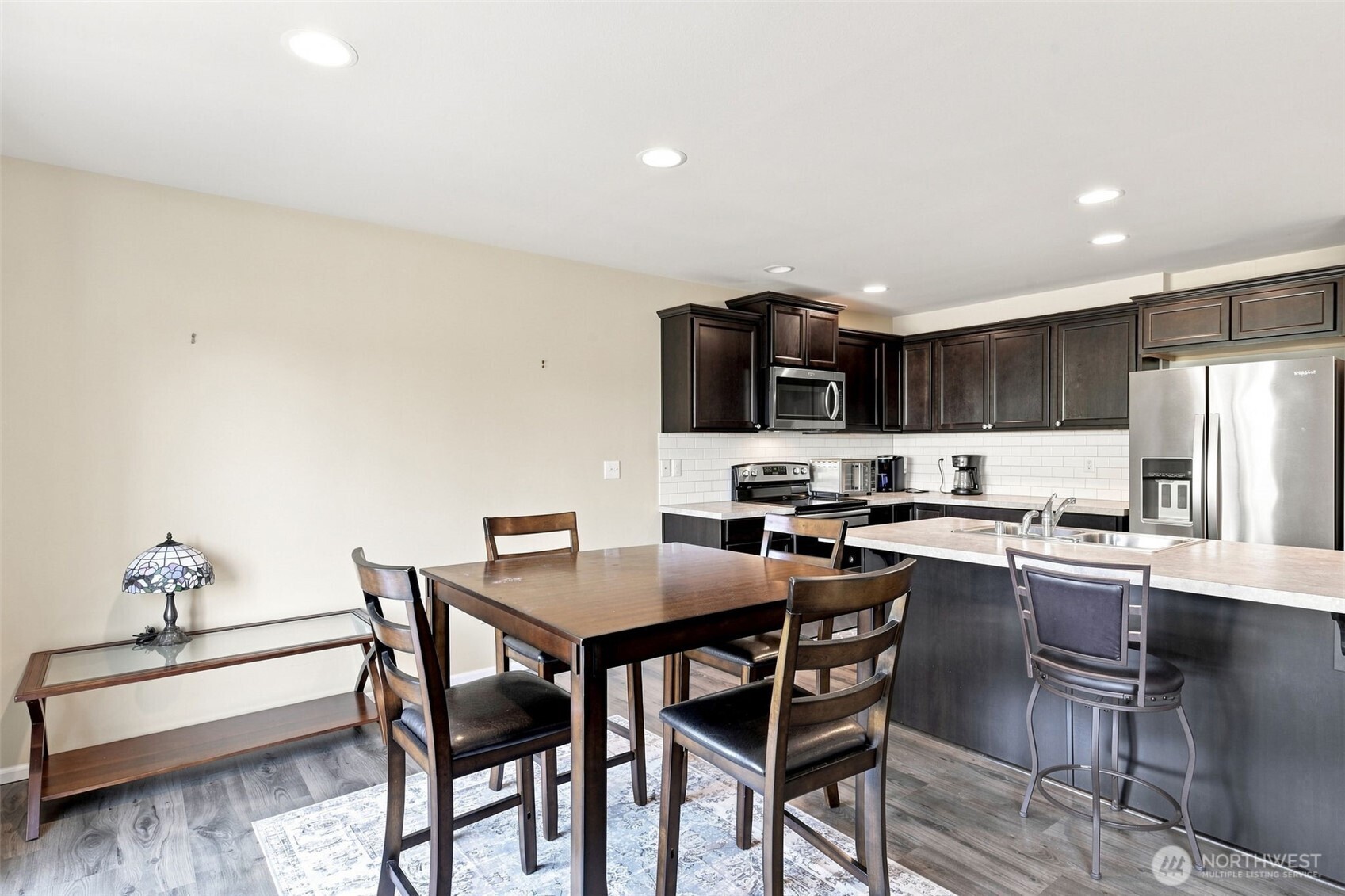 17713 Juniper Street Property Photo 4