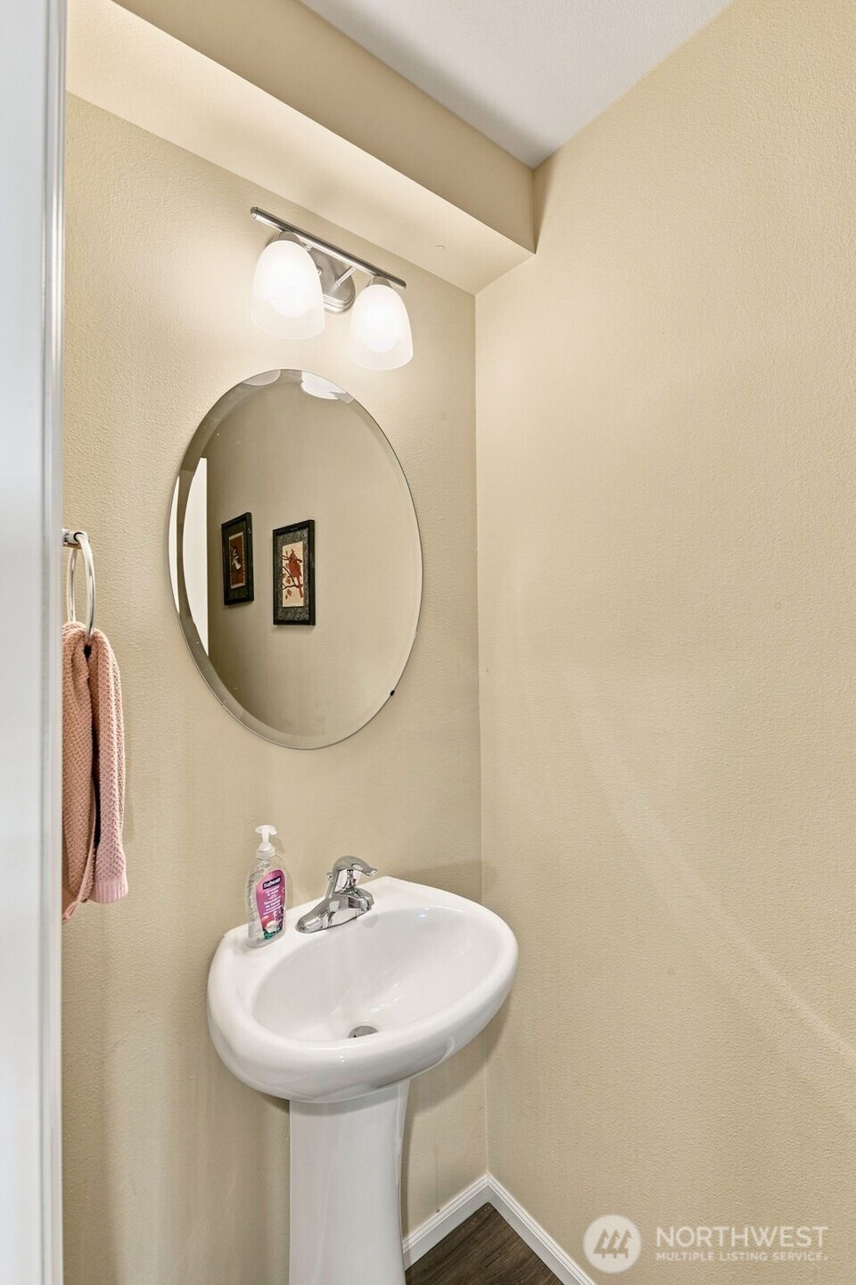 17713 Juniper Street Property Photo 7