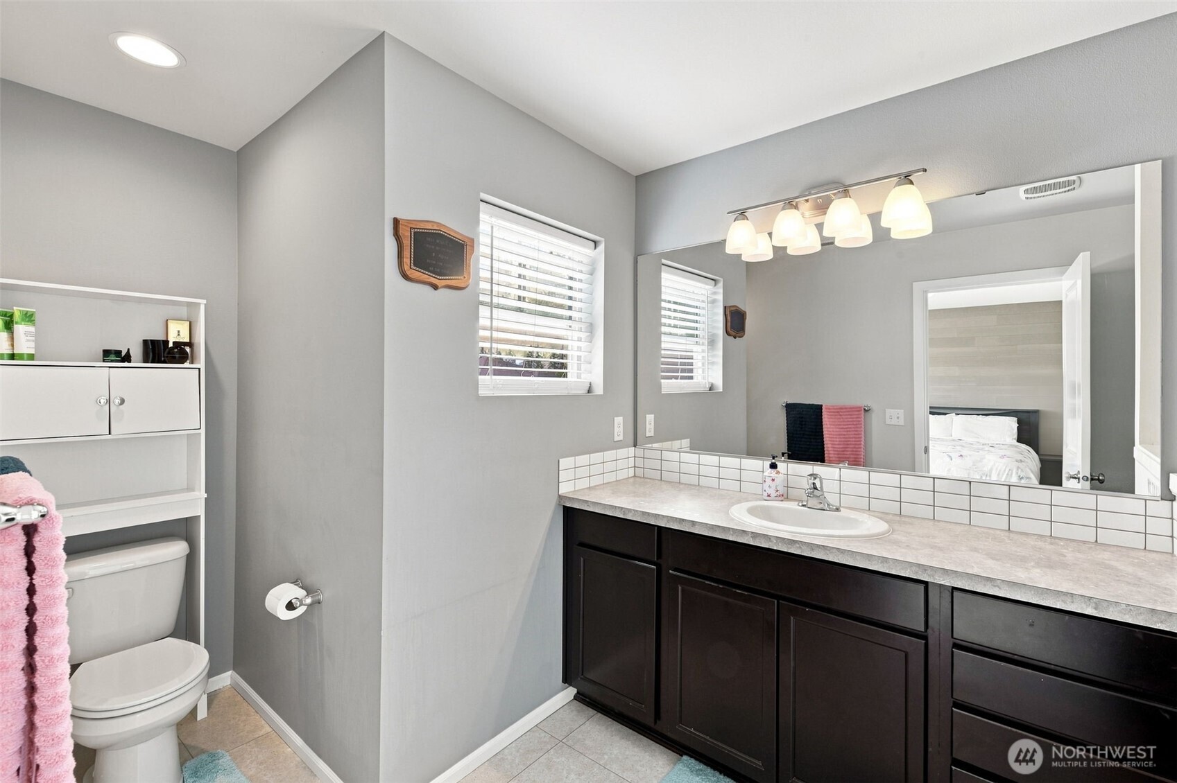 17713 Juniper Street Property Photo 9