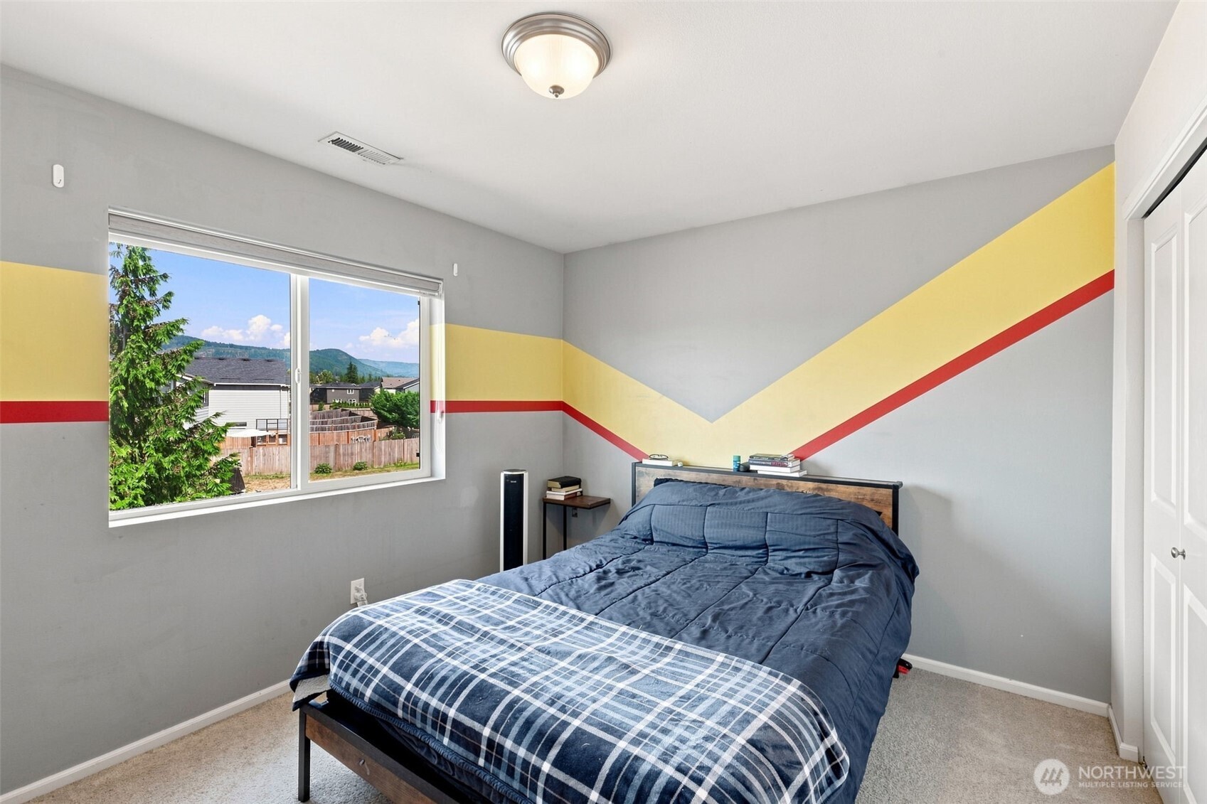 17713 Juniper Street Property Photo 13