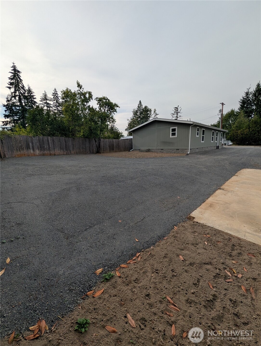 517 Nw Fir Property Photo 13