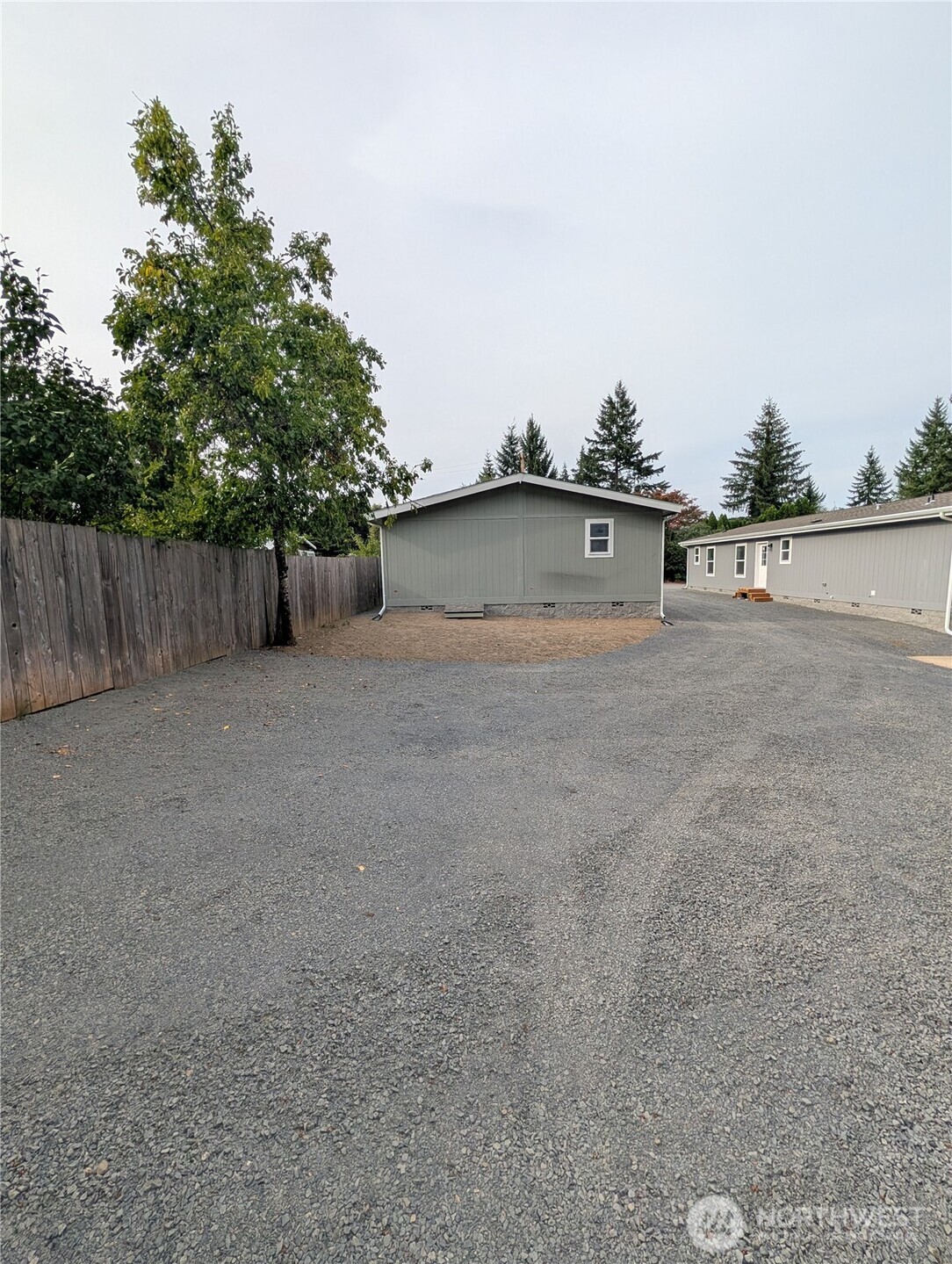517 Nw Fir Property Photo 14