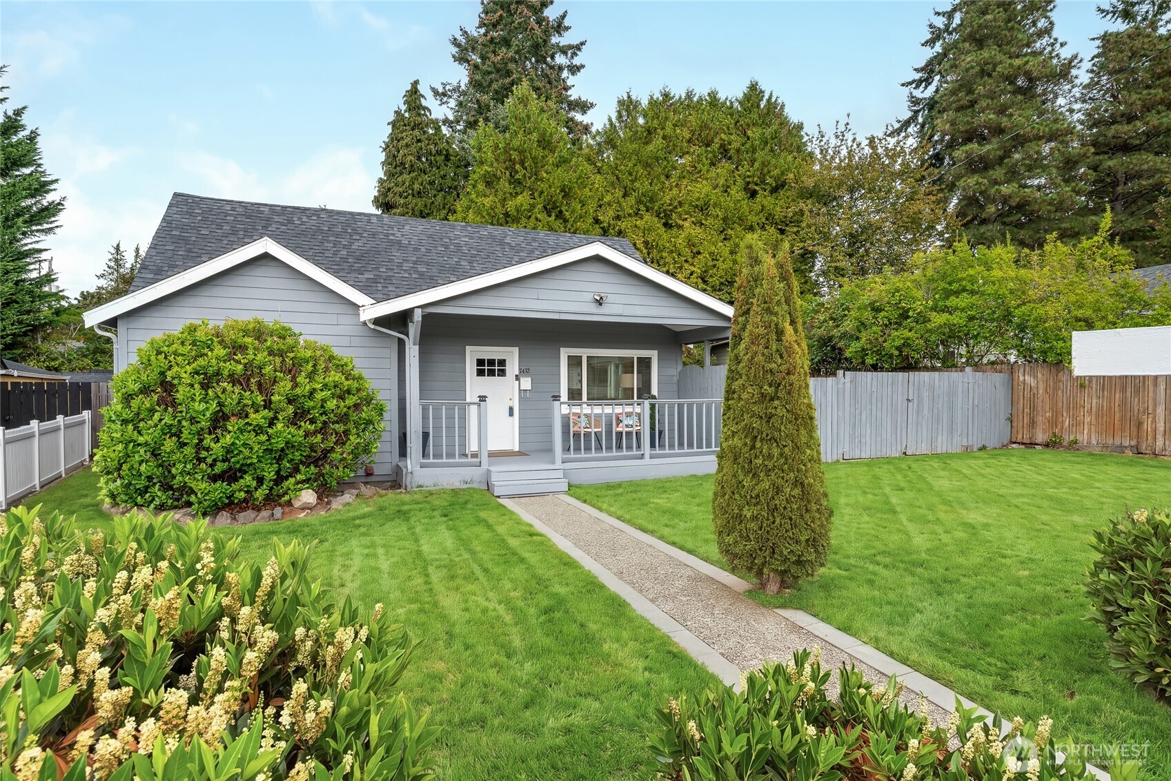 7432 S 118th Place Property Photo 1