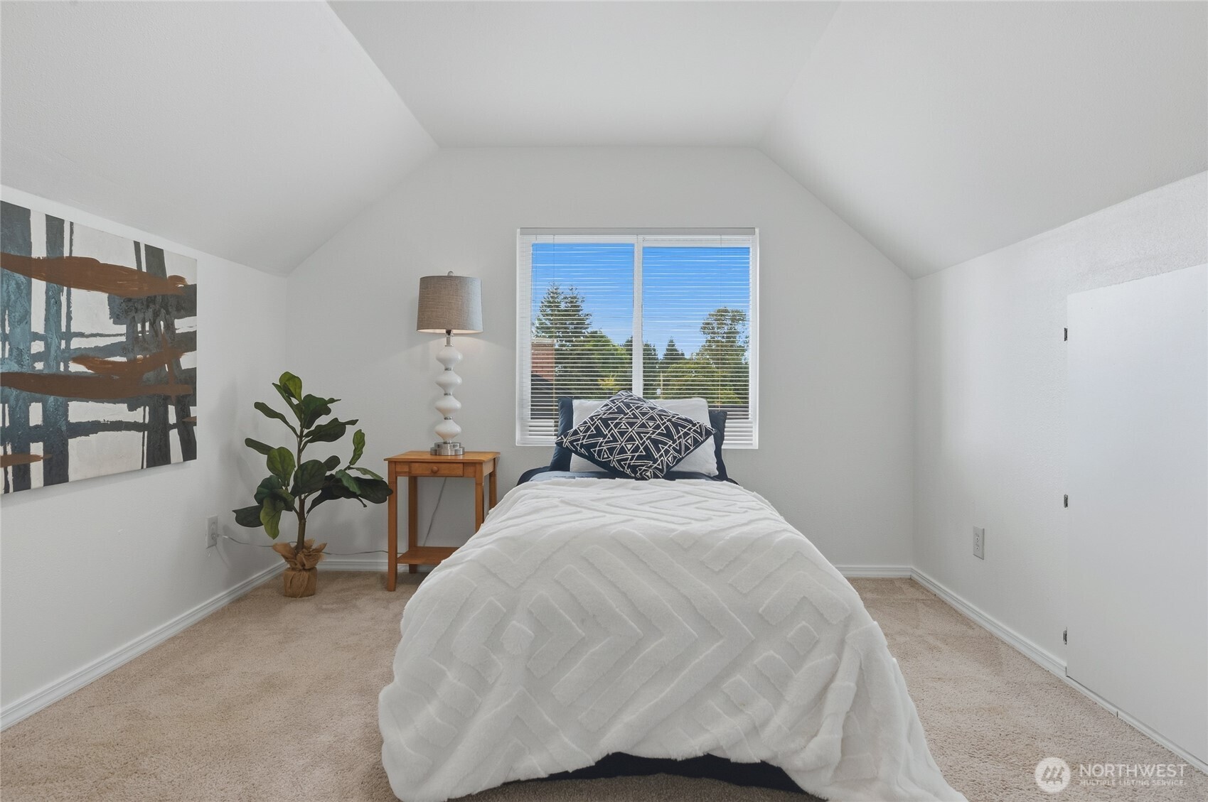 7432 S 118th Place Property Photo 13