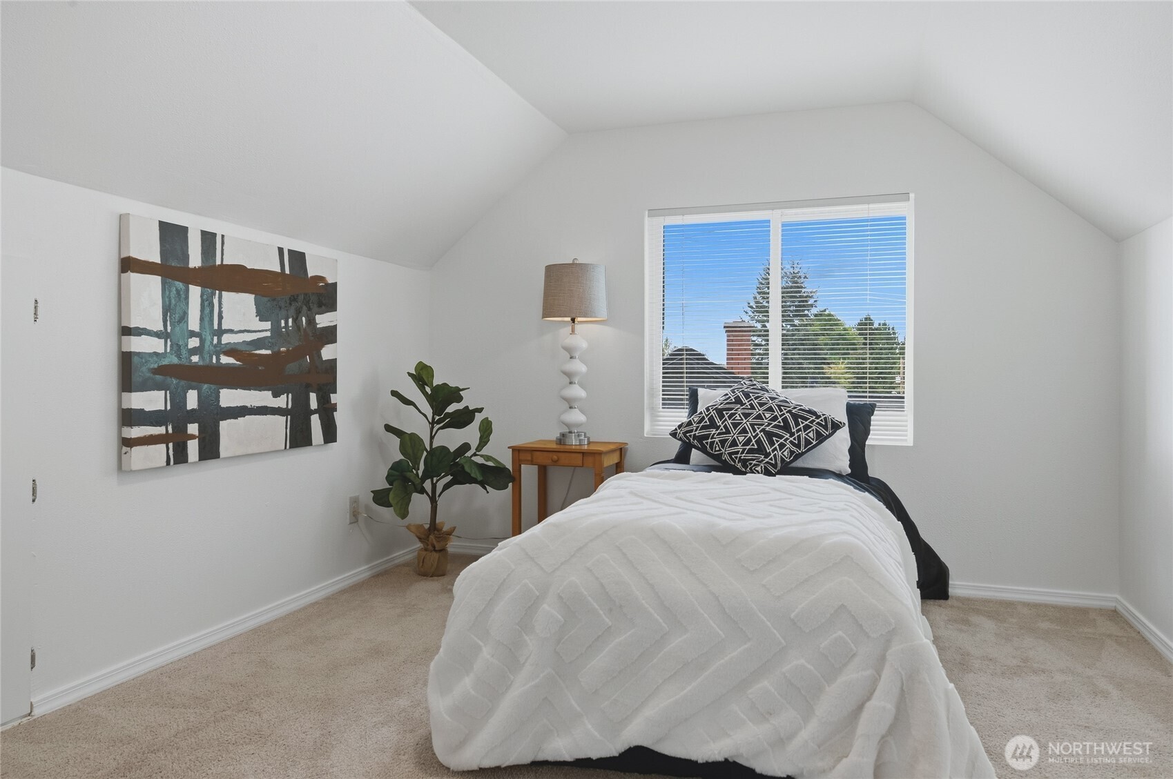 7432 S 118th Place Property Photo 14