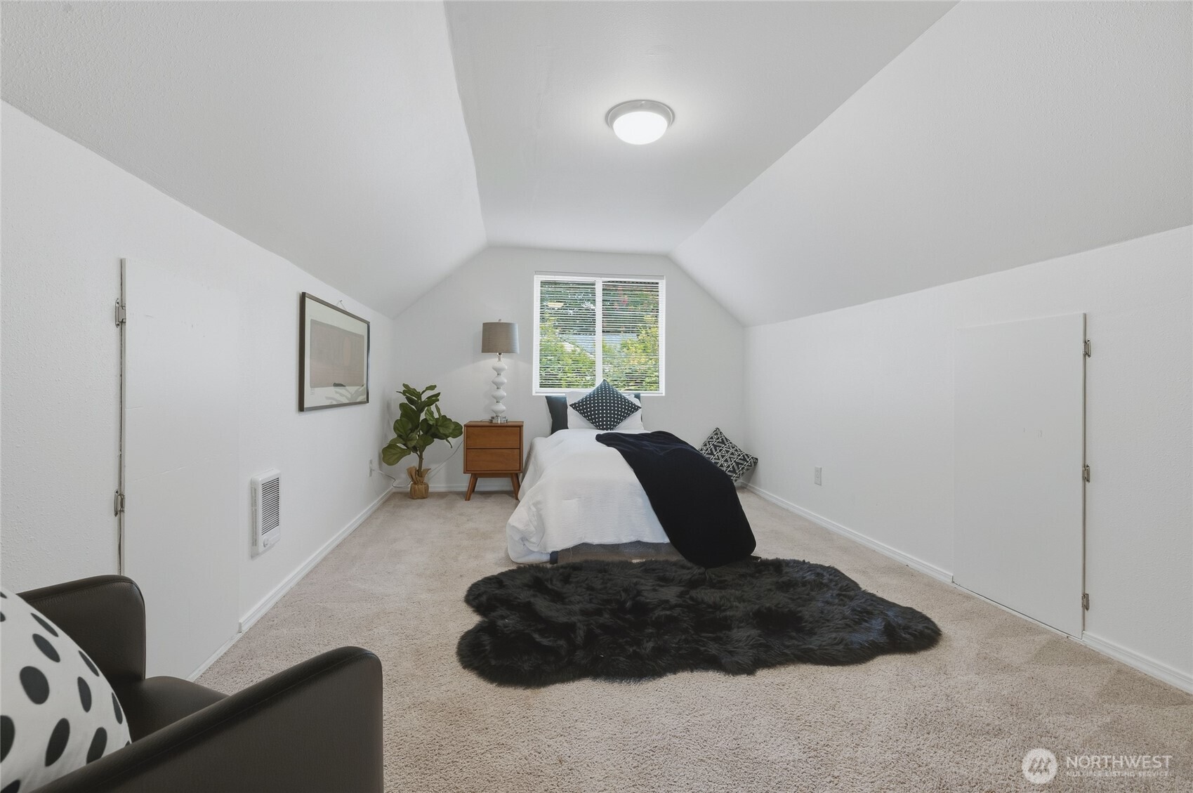7432 S 118th Place Property Photo 16