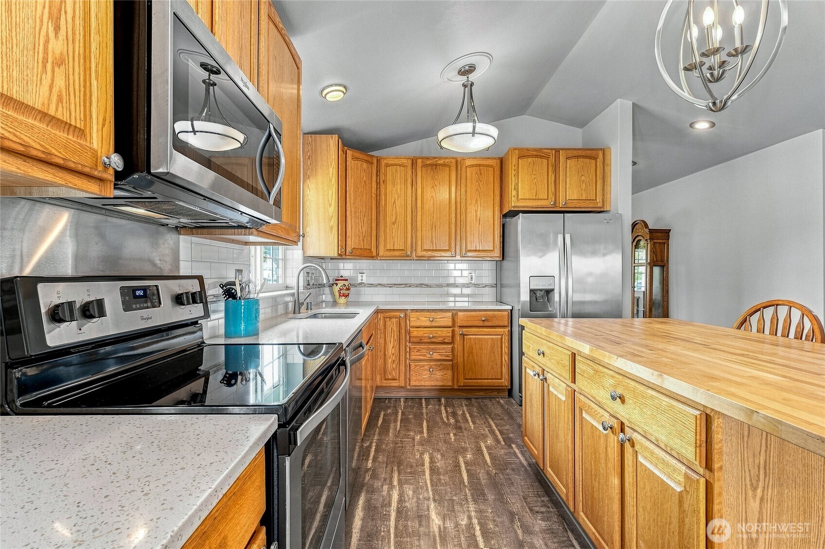 727 Se Magnoni Drive Property Photo 8