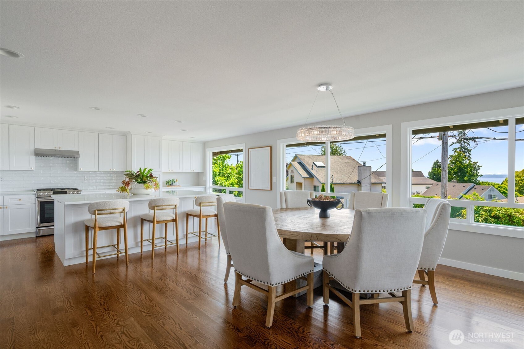 20222 23rd Place Property Photo 8