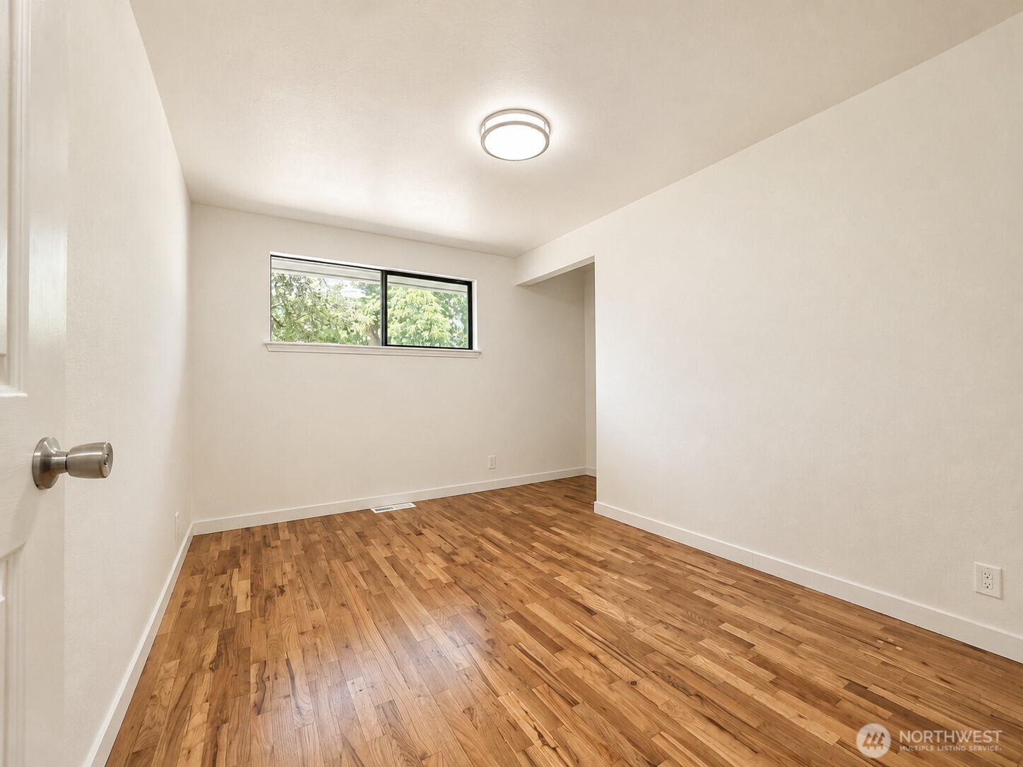 2502 202nd Place Property Photo 7