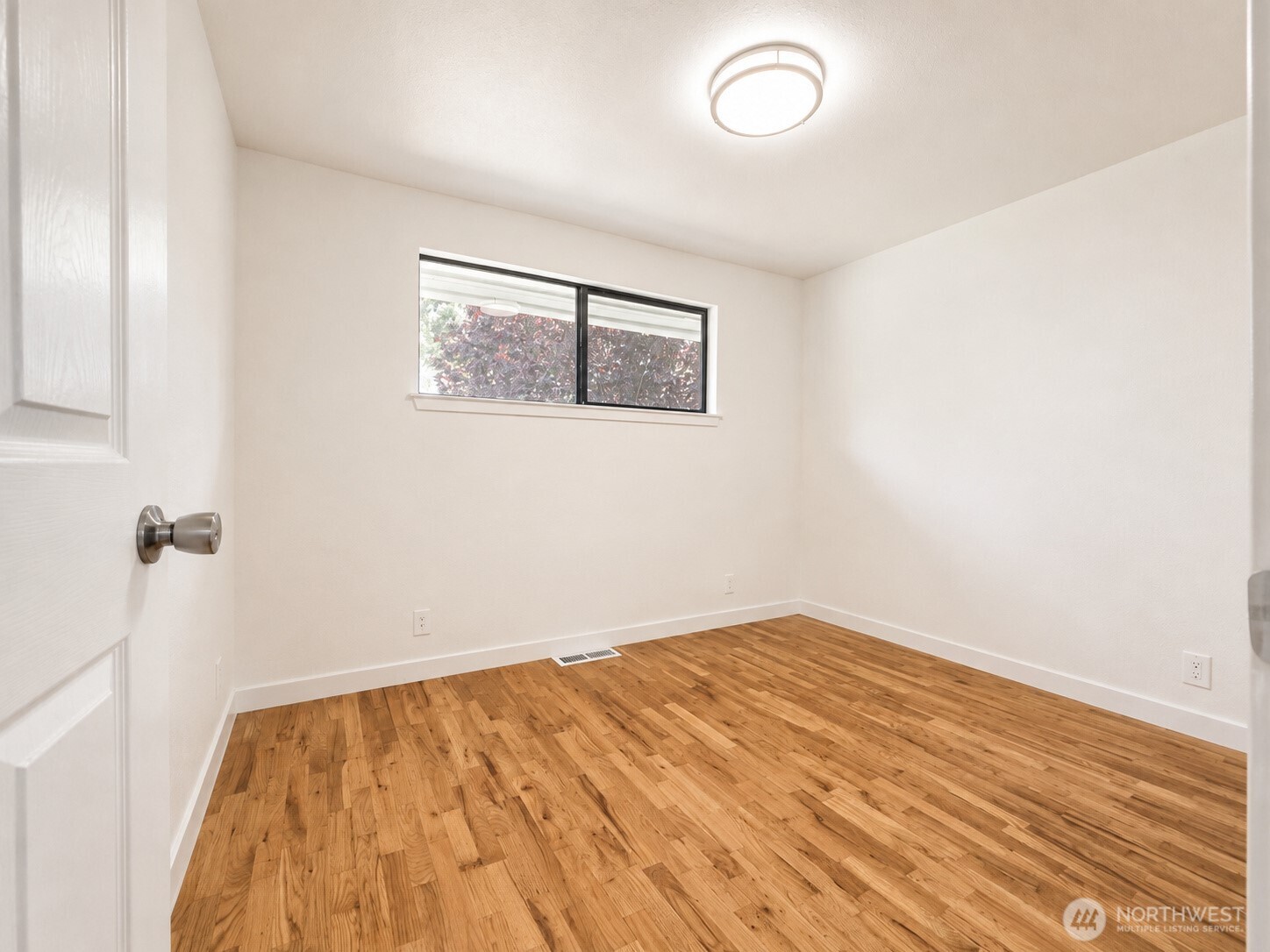 2502 202nd Place Property Photo 11