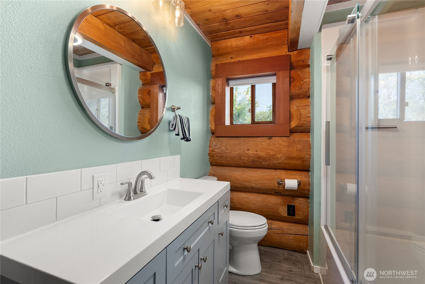 449 Collins Road Property Photo 16
