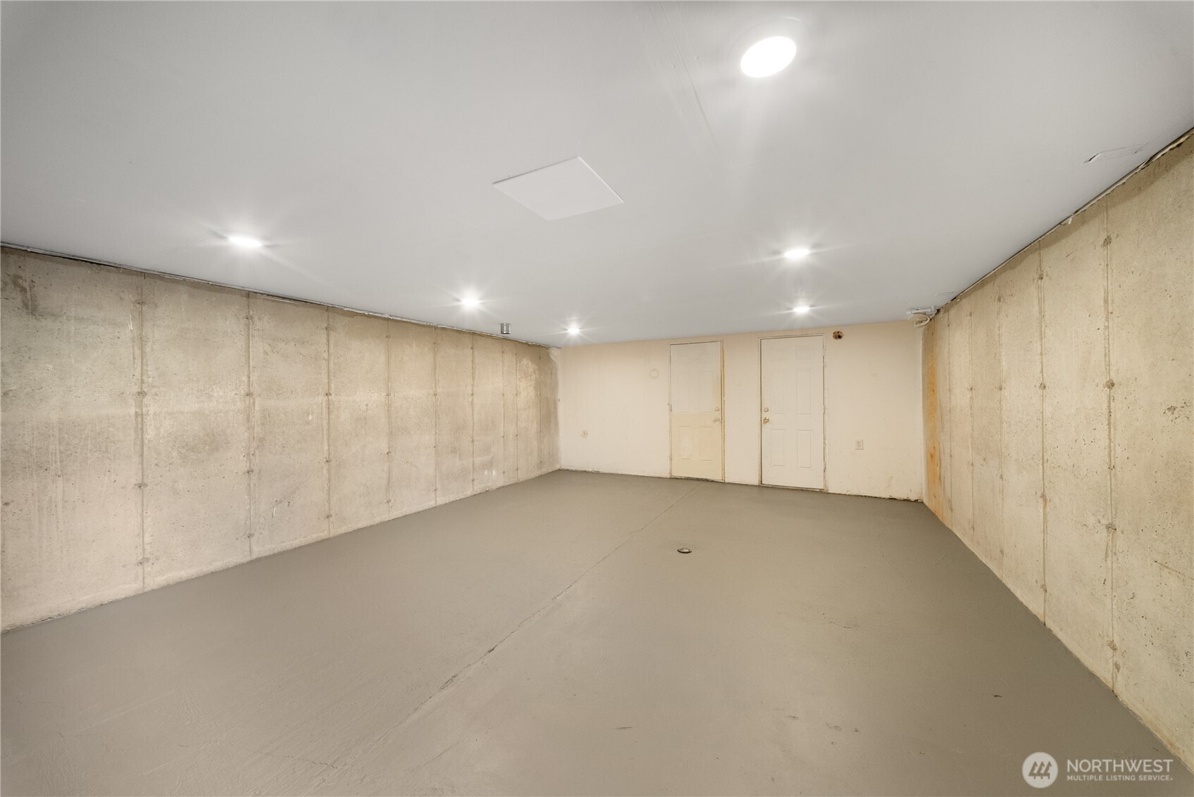 449 Collins Road Property Photo 24