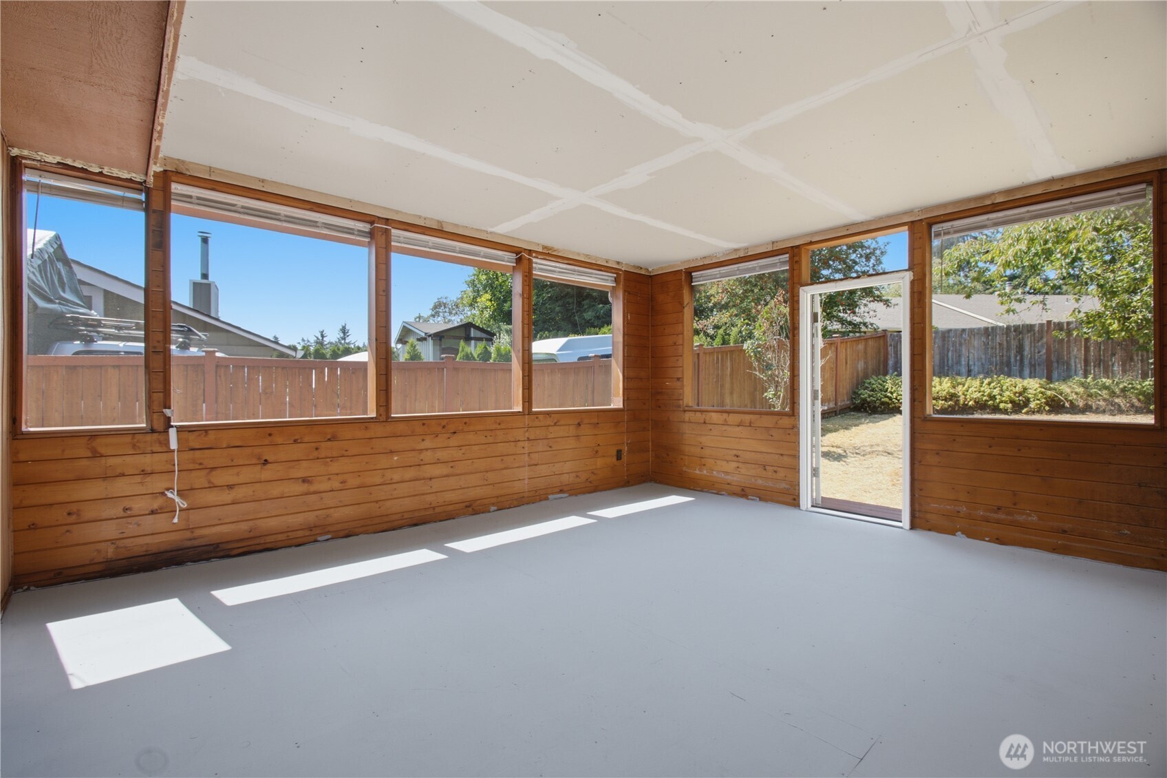 1239 Juniper Dr Se Property Photo 20