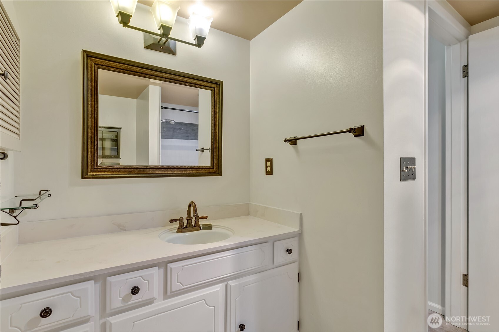 4545 Sand Point Way 207 Property Photo 21