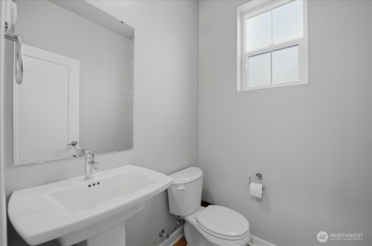 22924 80th Place B Property Photo 15