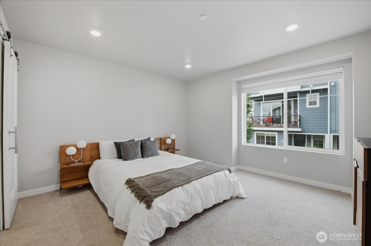 22924 80th Place B Property Photo 19