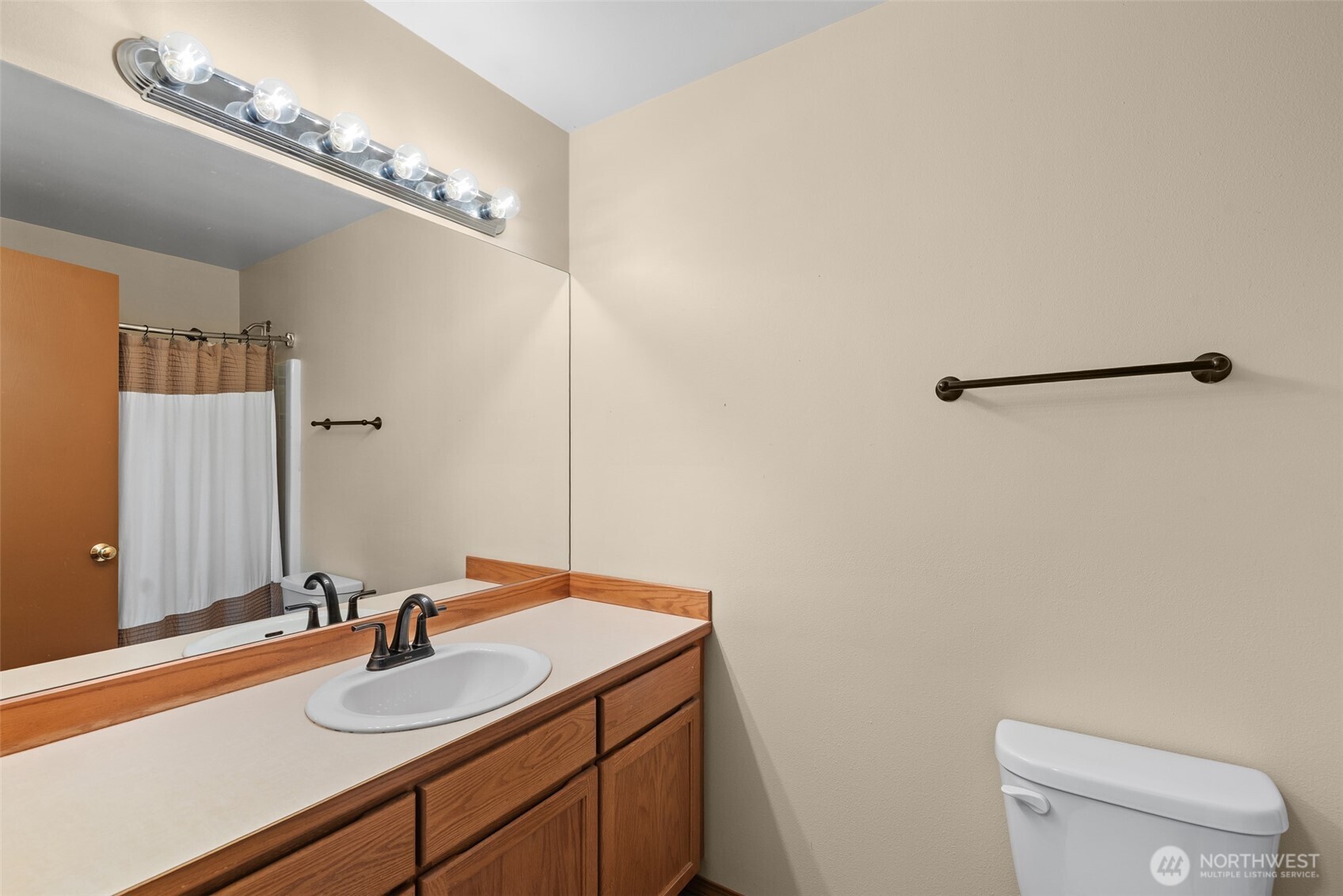 2520 Aviation Drive Property Photo 14