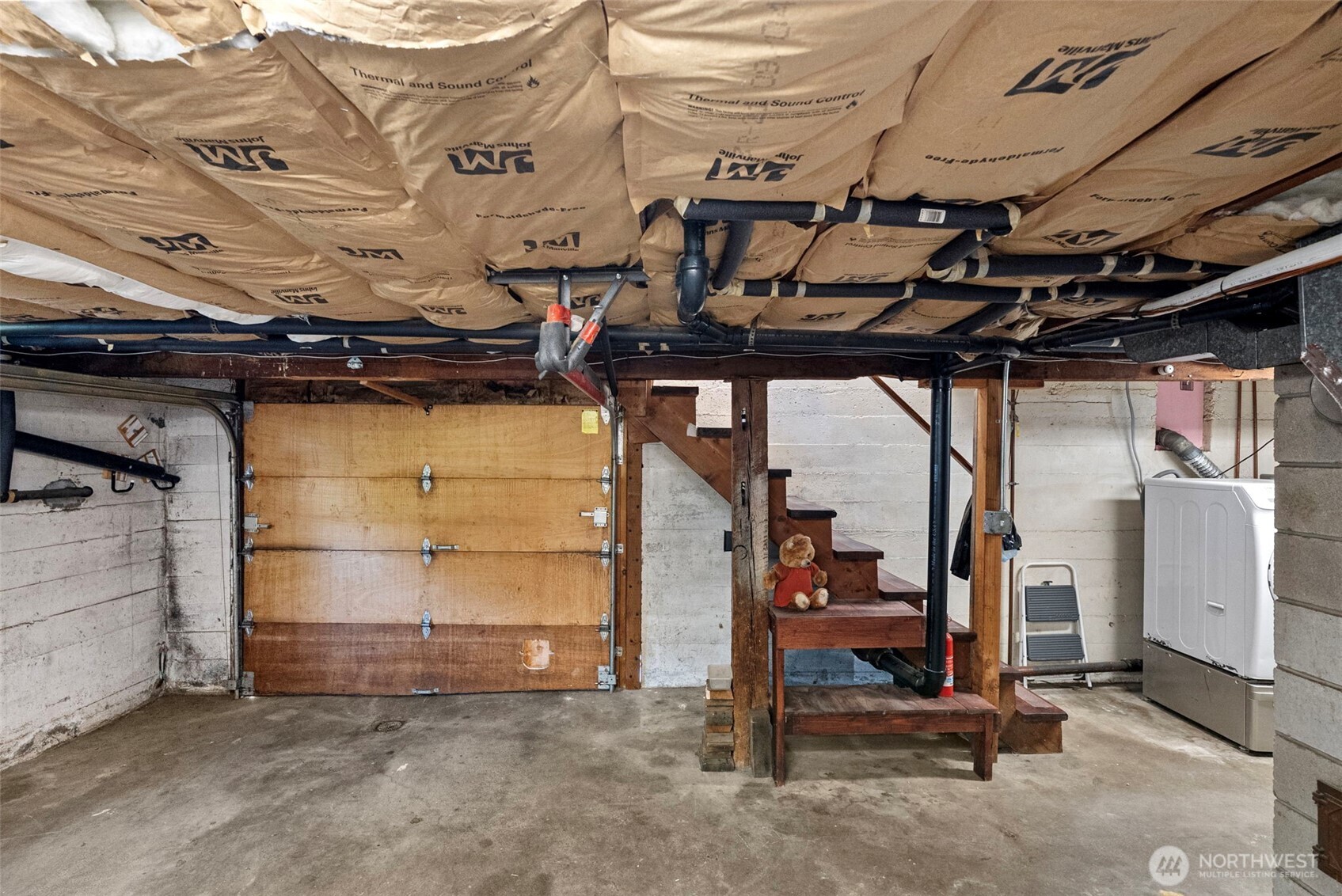2130 N Callow Avenue Property Photo 25