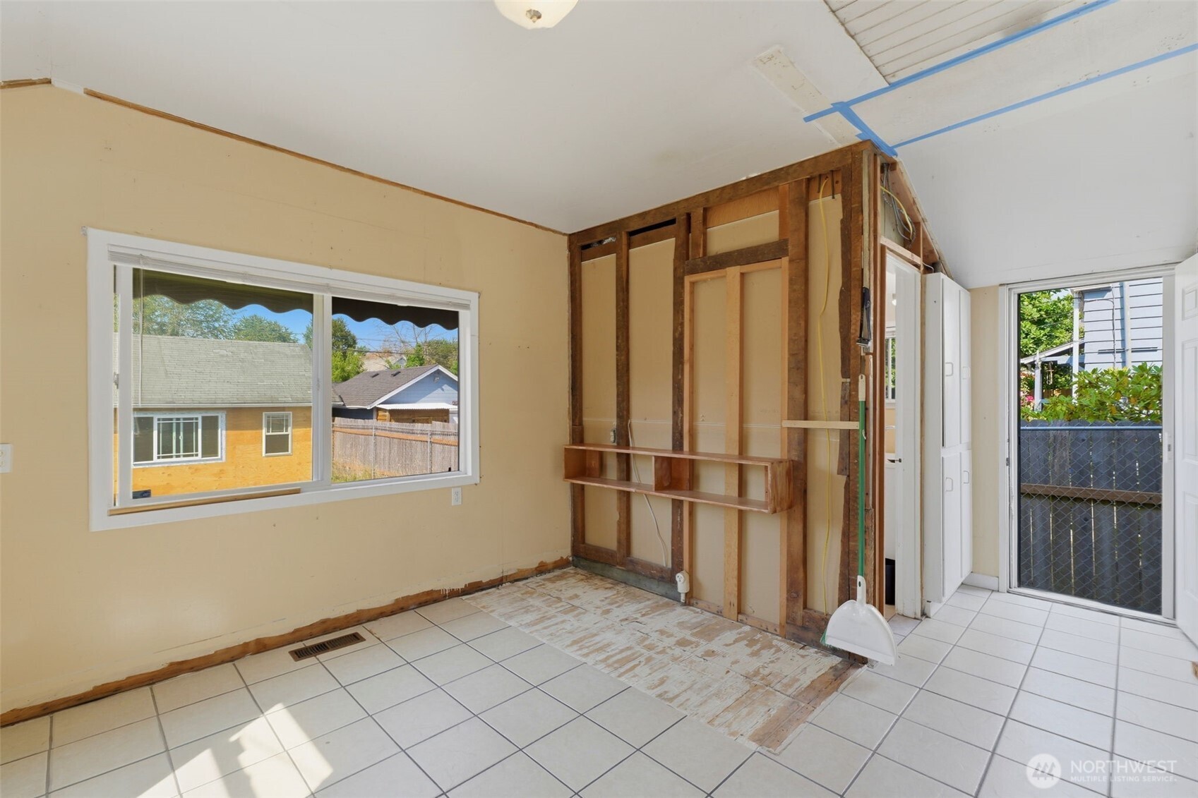 2320 S M Street Property Photo 11