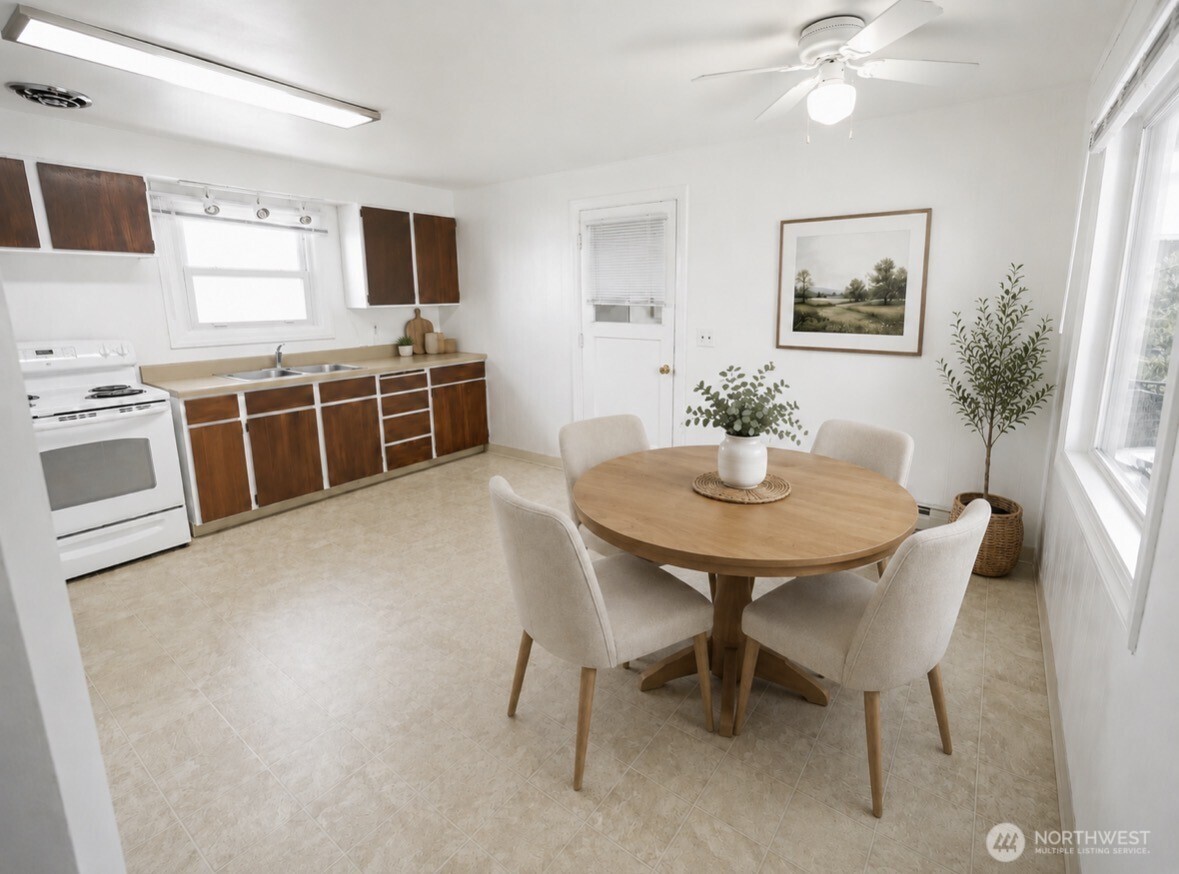 4259 Ne Joann Drive Property Photo 3