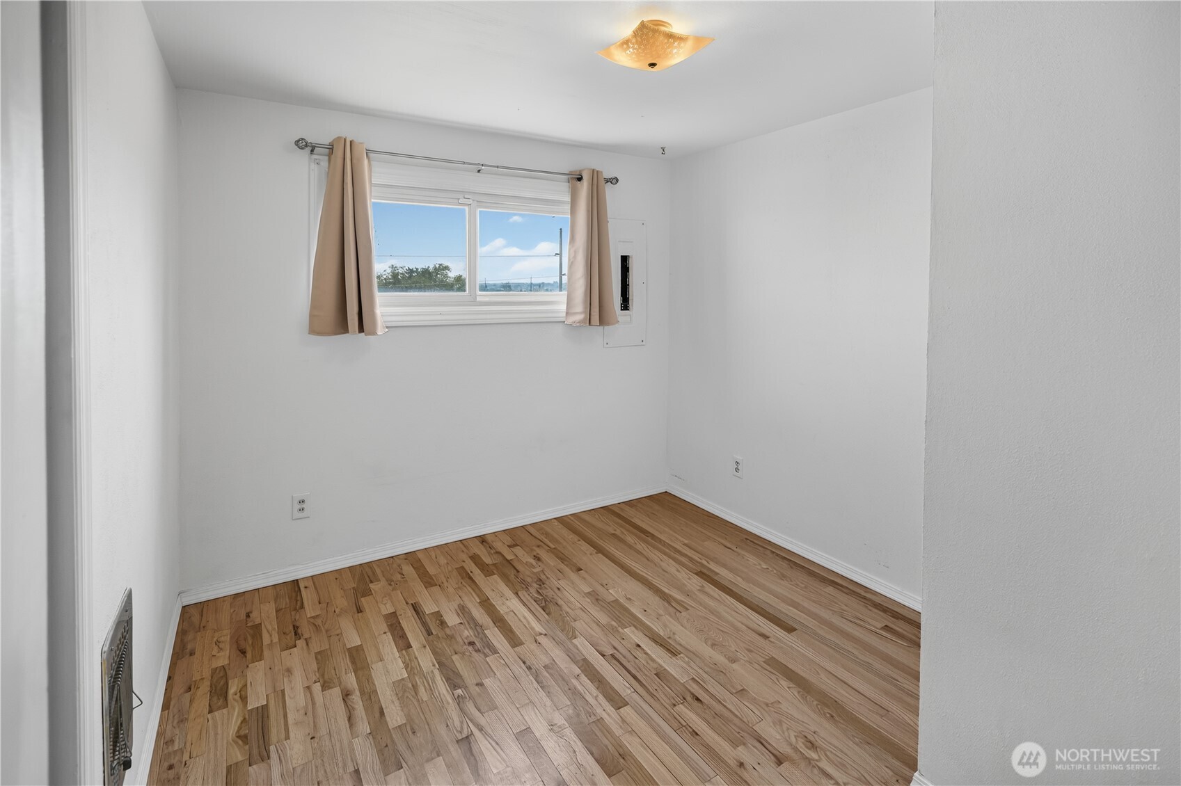 4259 Ne Joann Drive Property Photo 11