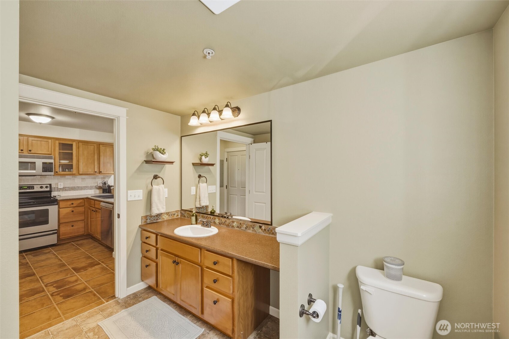 680 32nd Street C111 Property Photo 5
