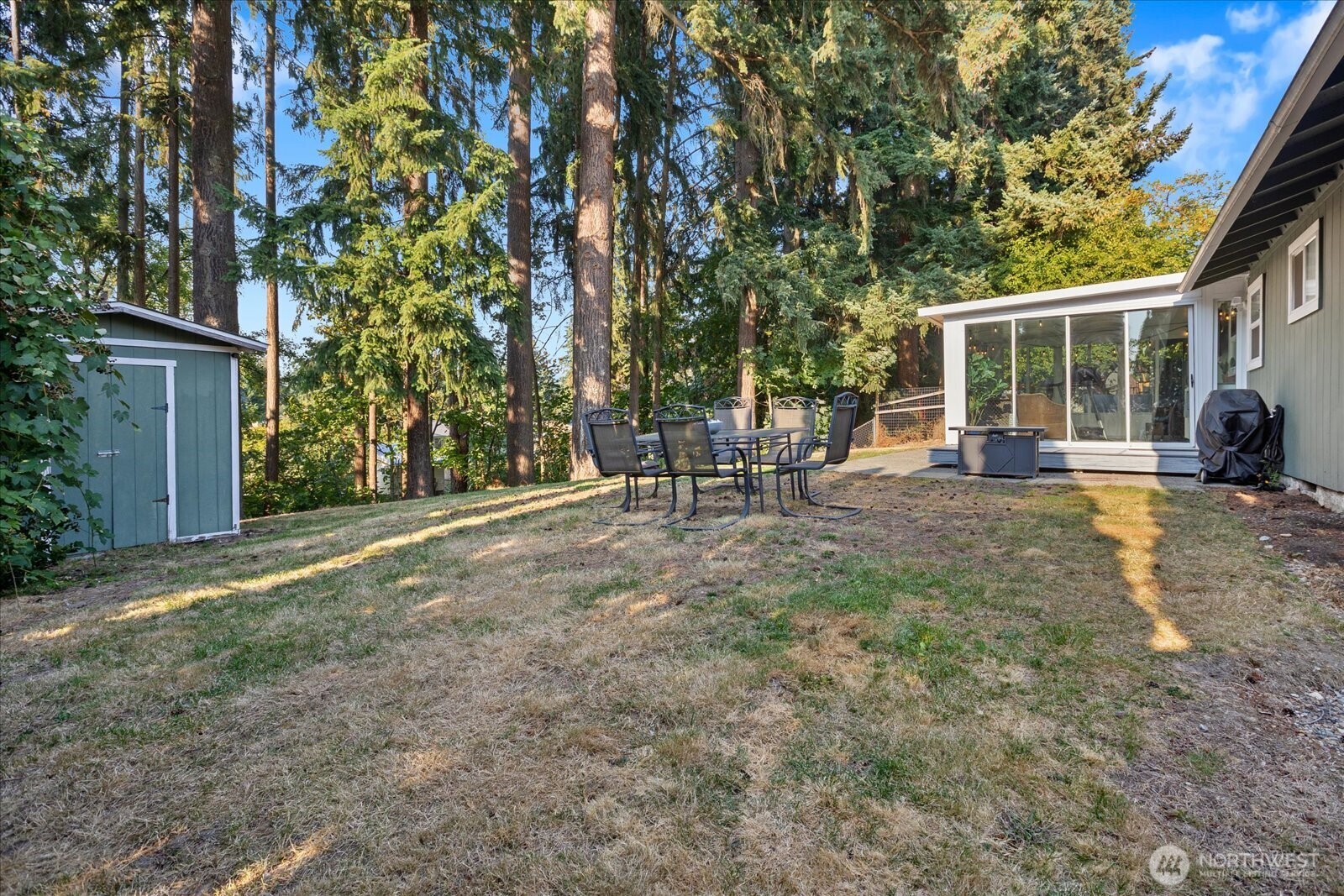 2923 193rd Place Property Photo 31