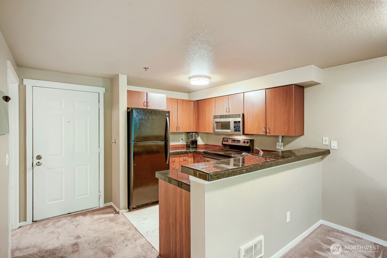 8745 Greenwood Avenue 409 Property Photo 7