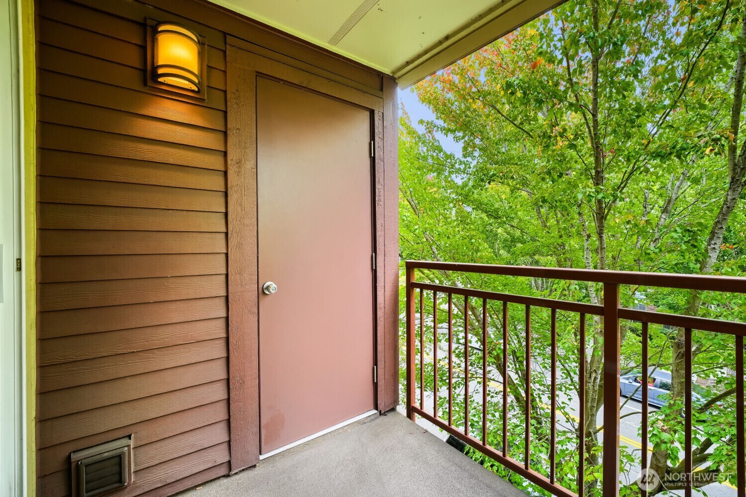 8745 Greenwood Avenue 409 Property Photo 20