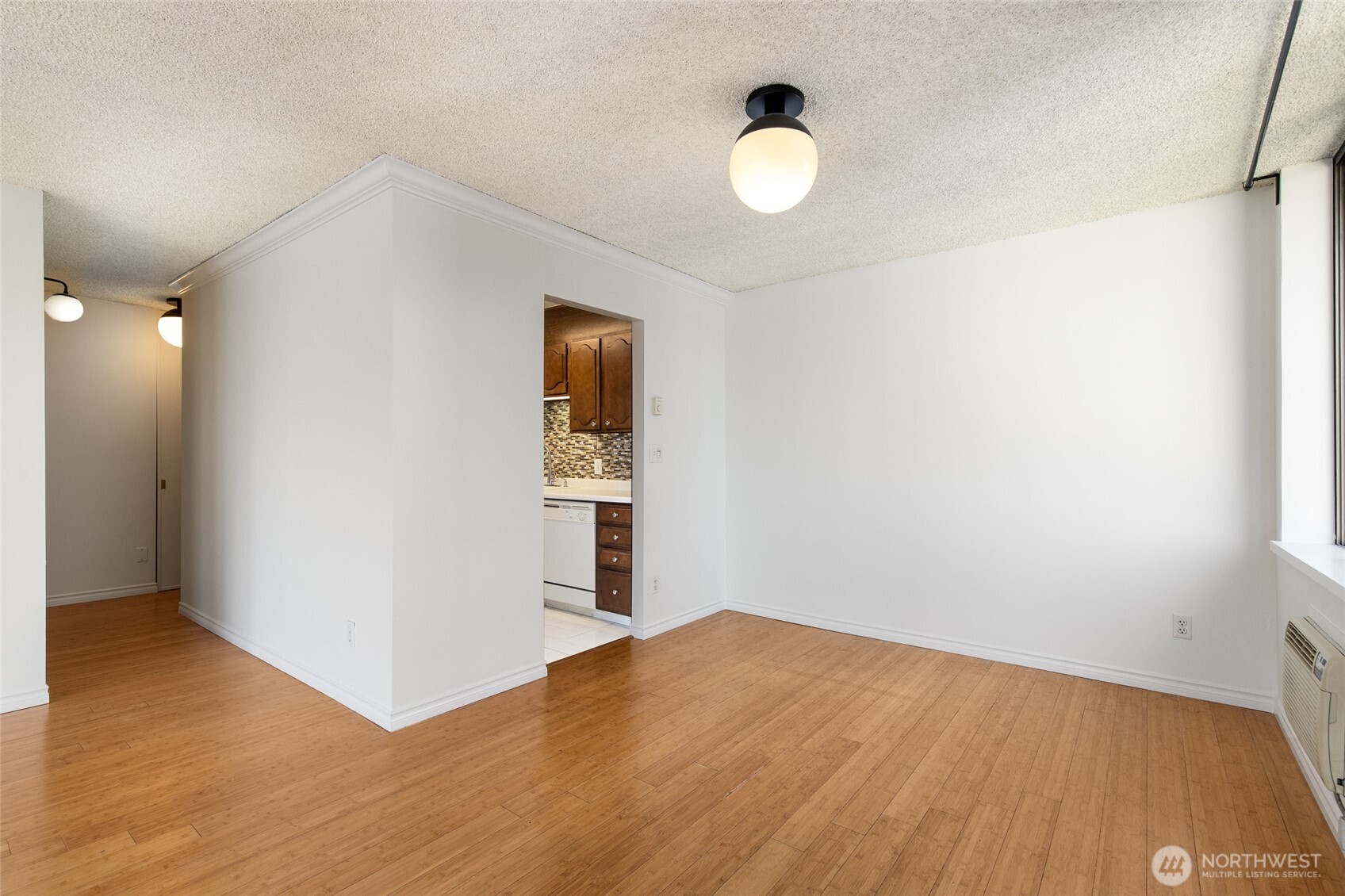 1120 8th Avenue 1603 Property Photo 8