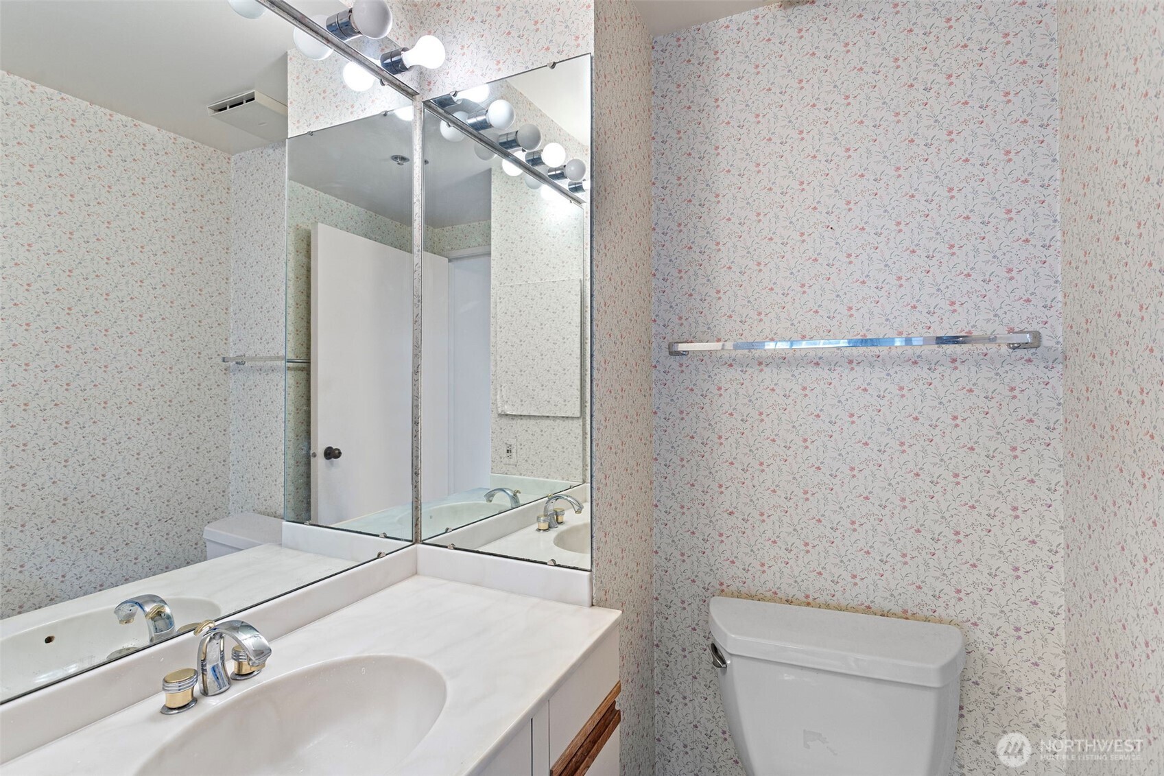 1120 Spring Street 1404 Property Photo 9