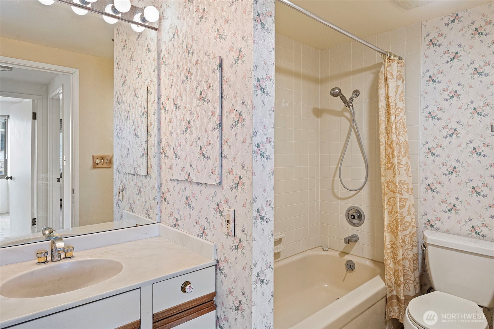 1120 Spring Street 1404 Property Photo 12