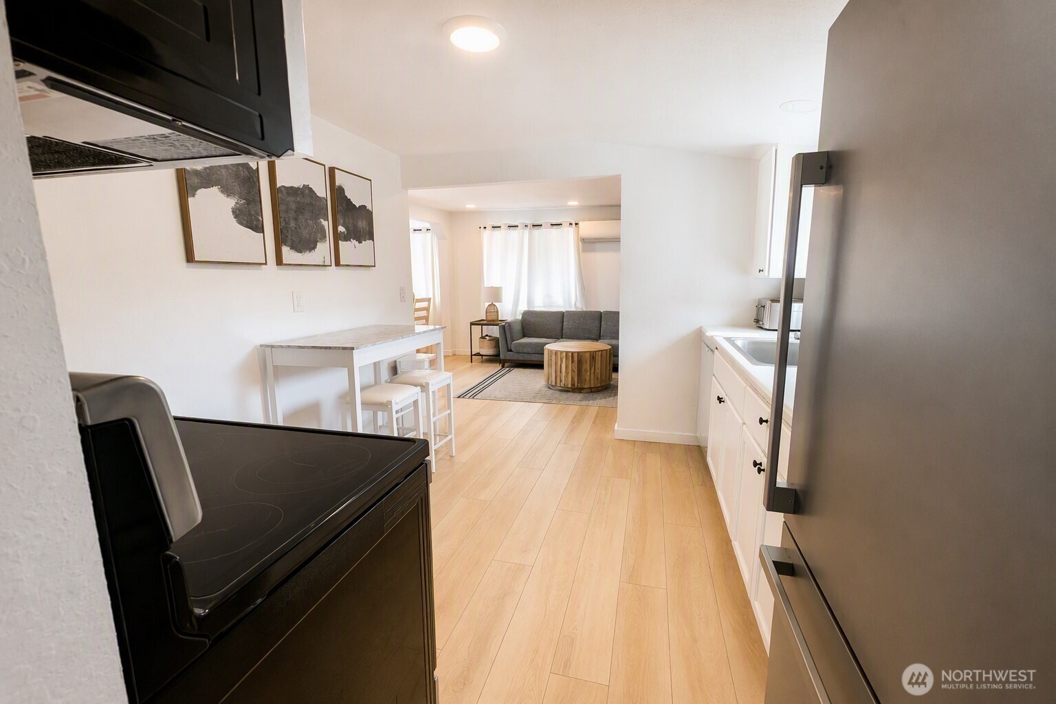 4711 Pacific Way Property Photo 6