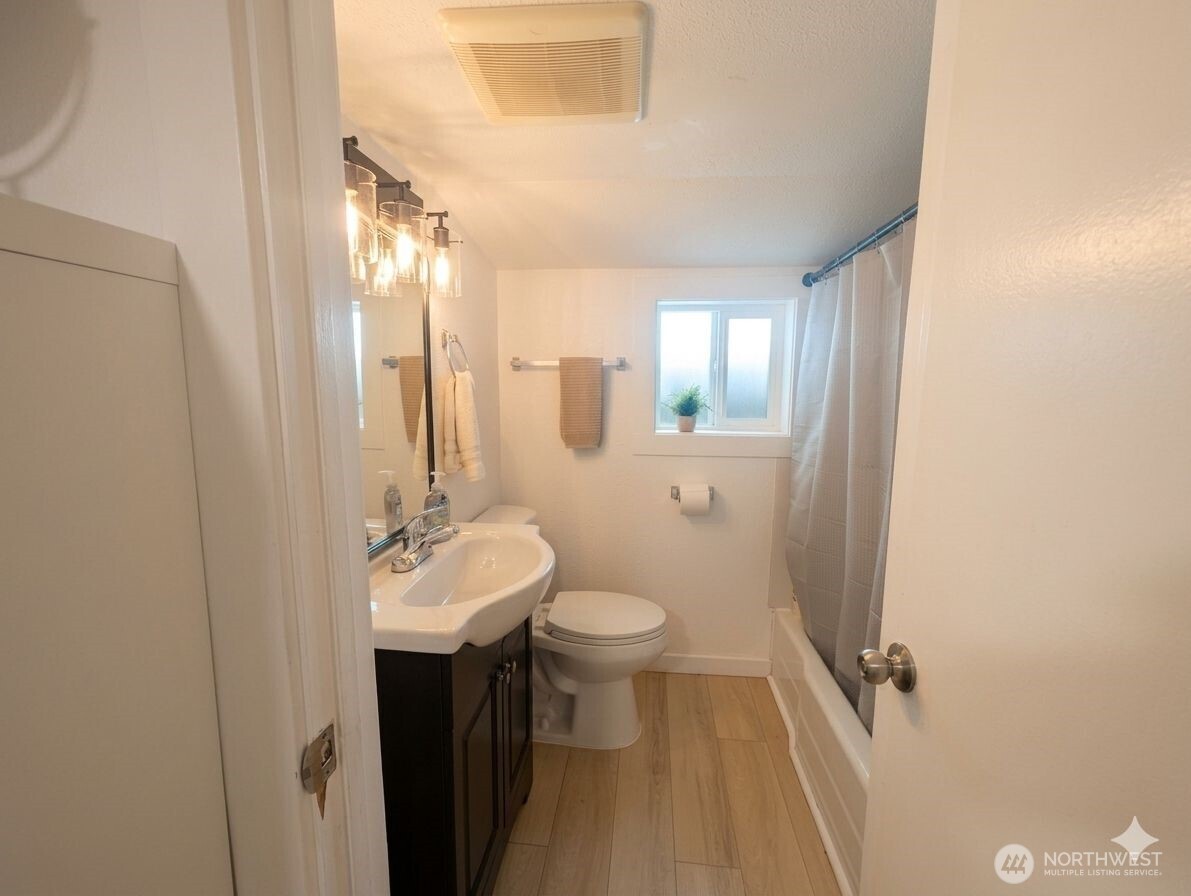 4711 Pacific Way Property Photo 10