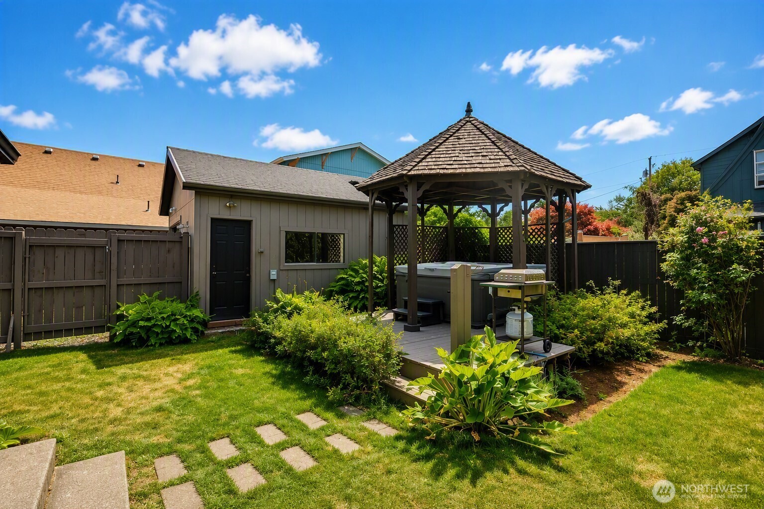 4711 Pacific Way Property Photo 12