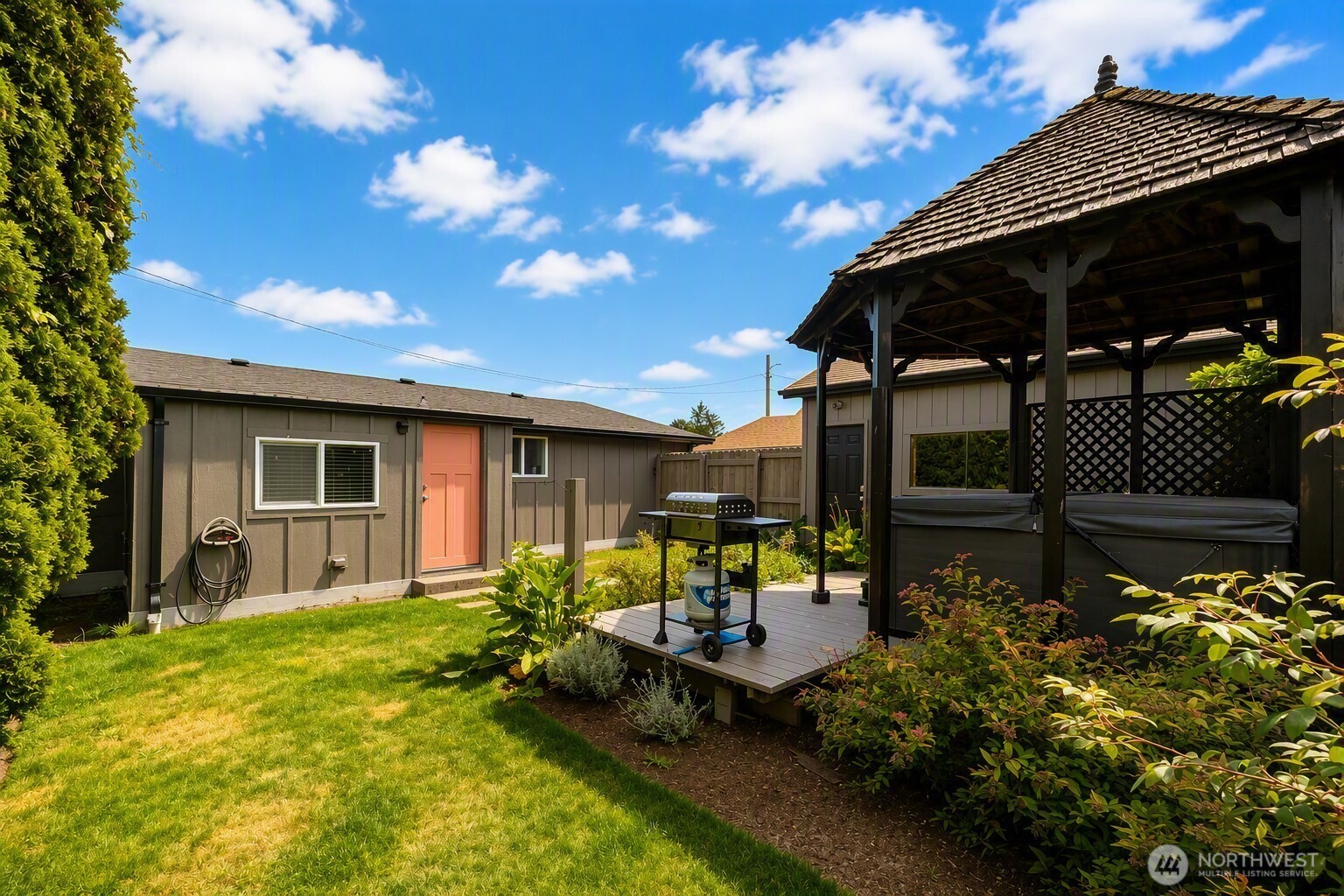 4711 Pacific Way Property Photo 13