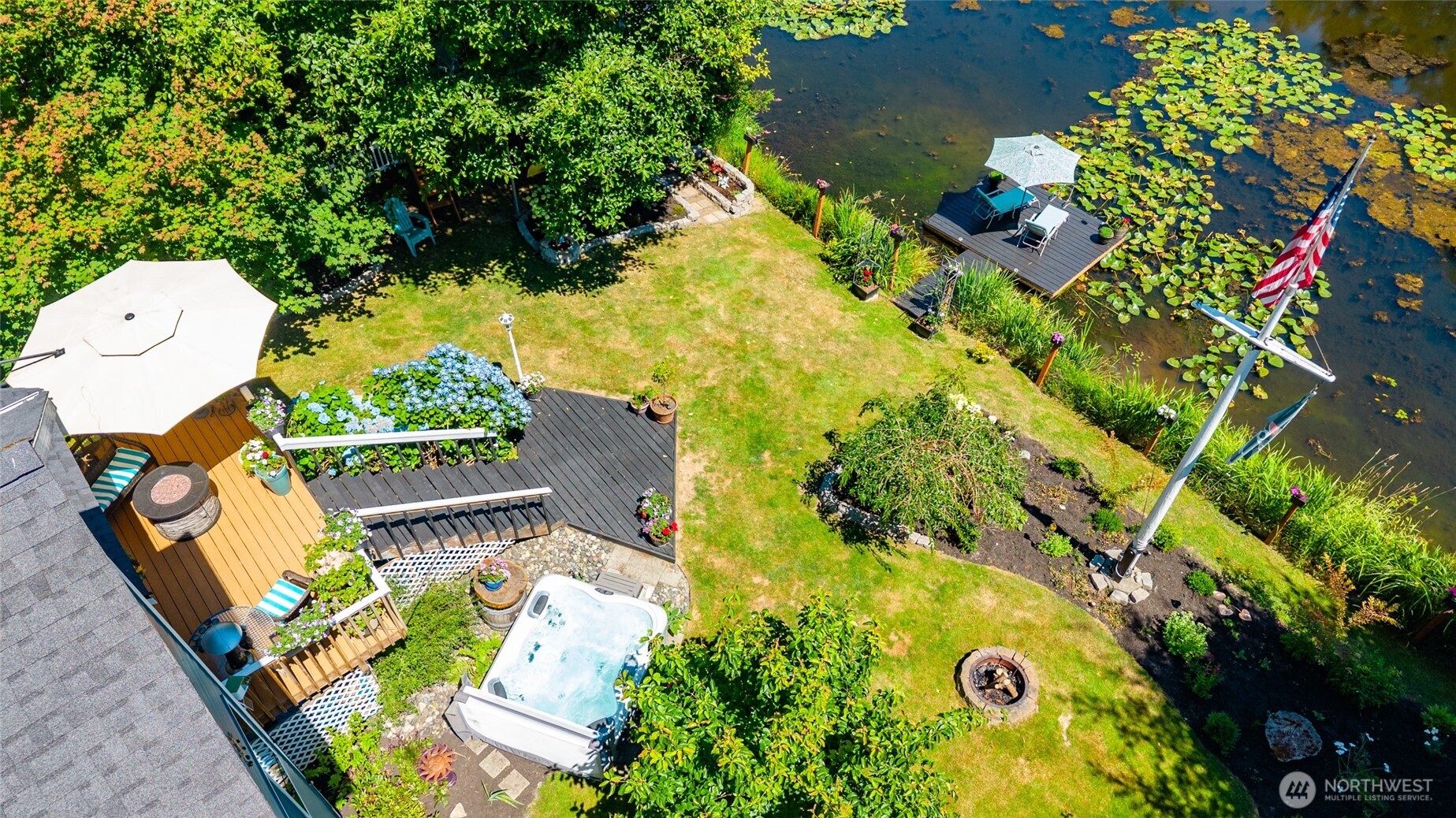 430 Rainbow Drive Property Photo 4