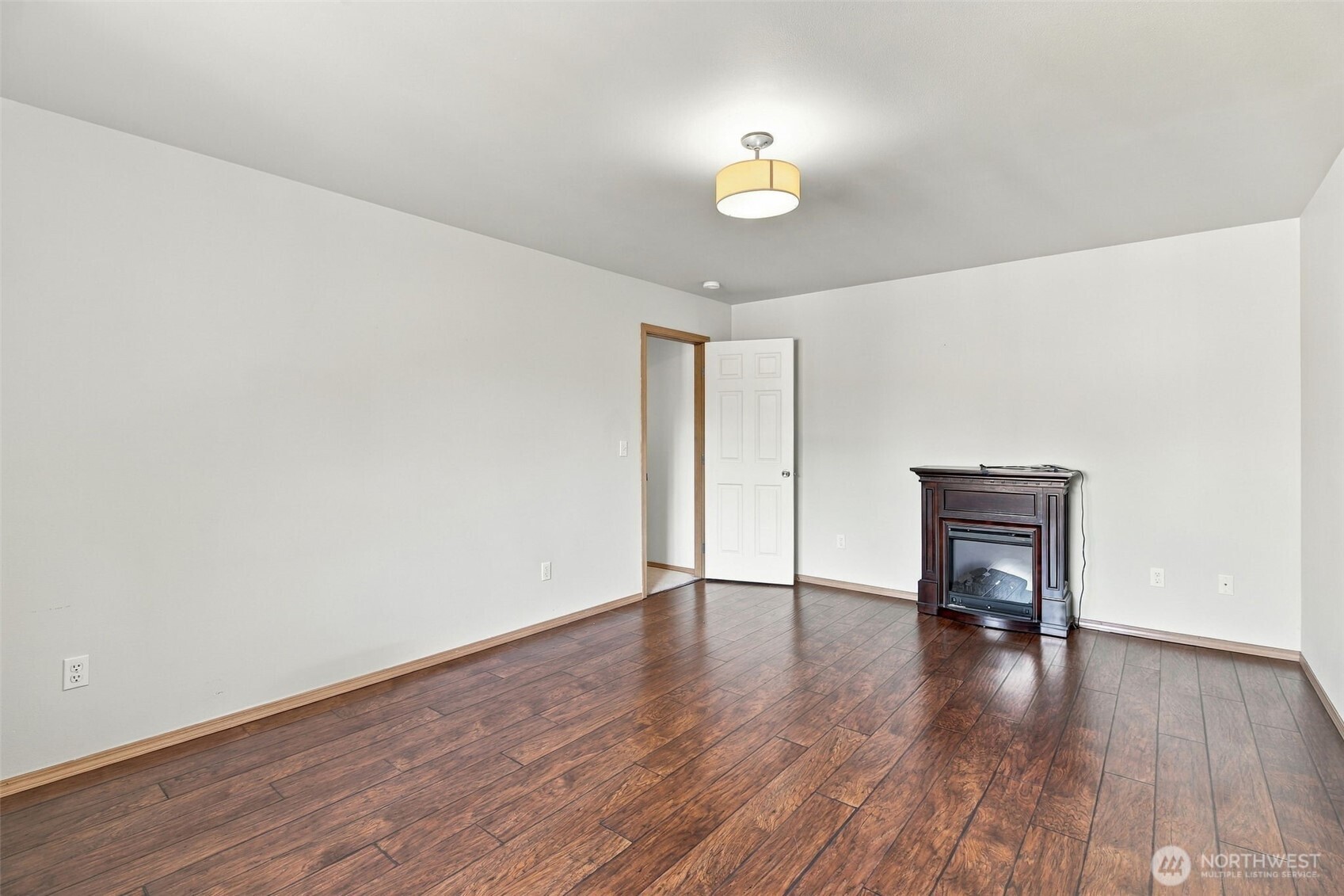 3122 186th Place A Property Photo 9